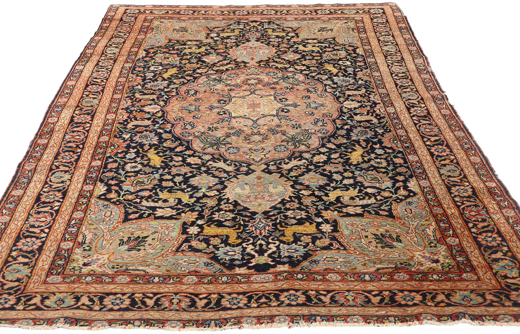 Safavid Medaillon und Tier Persischer Täbris Jagdteppich aus Täbris mit Medaillon (Tabriz) im Angebot