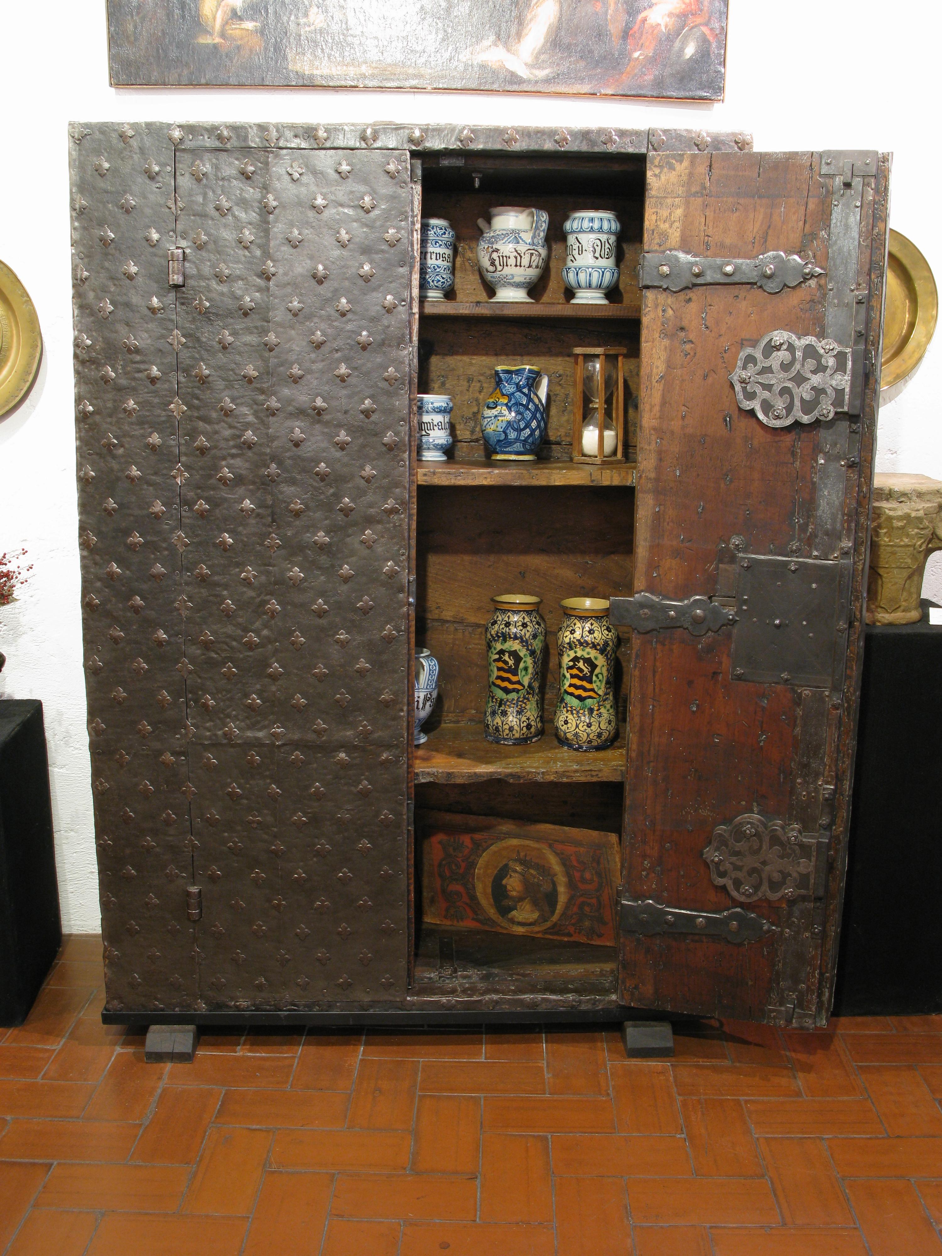 Antique Safe, Northern Italy, 17th Century For Sale 10