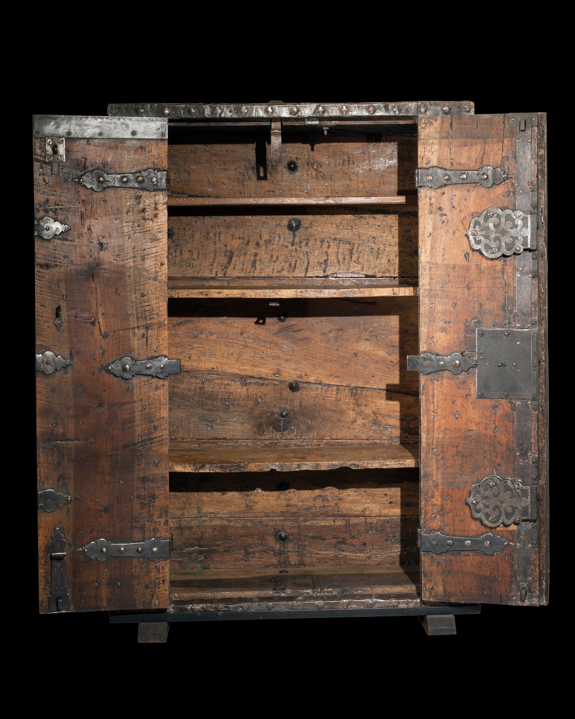 Antike sichere Safe, Norditalien, 17. Jahrhundert (Barock) im Angebot
