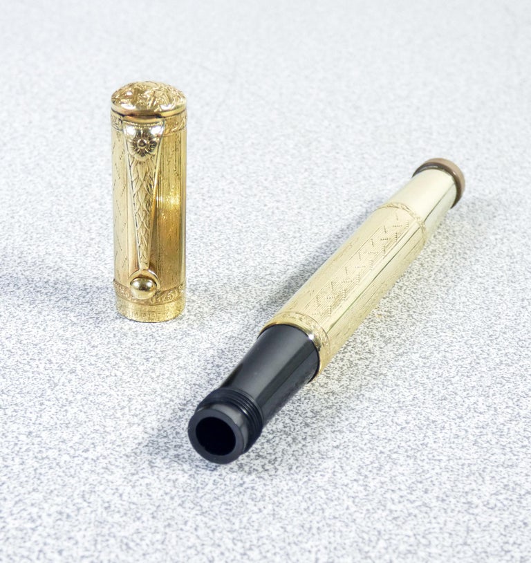 Safety fountain pen with retractable nib. SIMPLEX, gold laminated