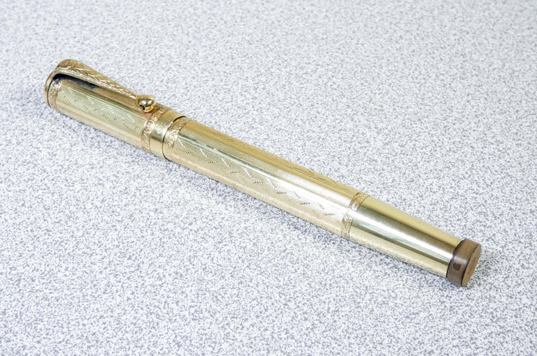 Safety fountain pen with retractable nib. SIMPLEX, gold laminated