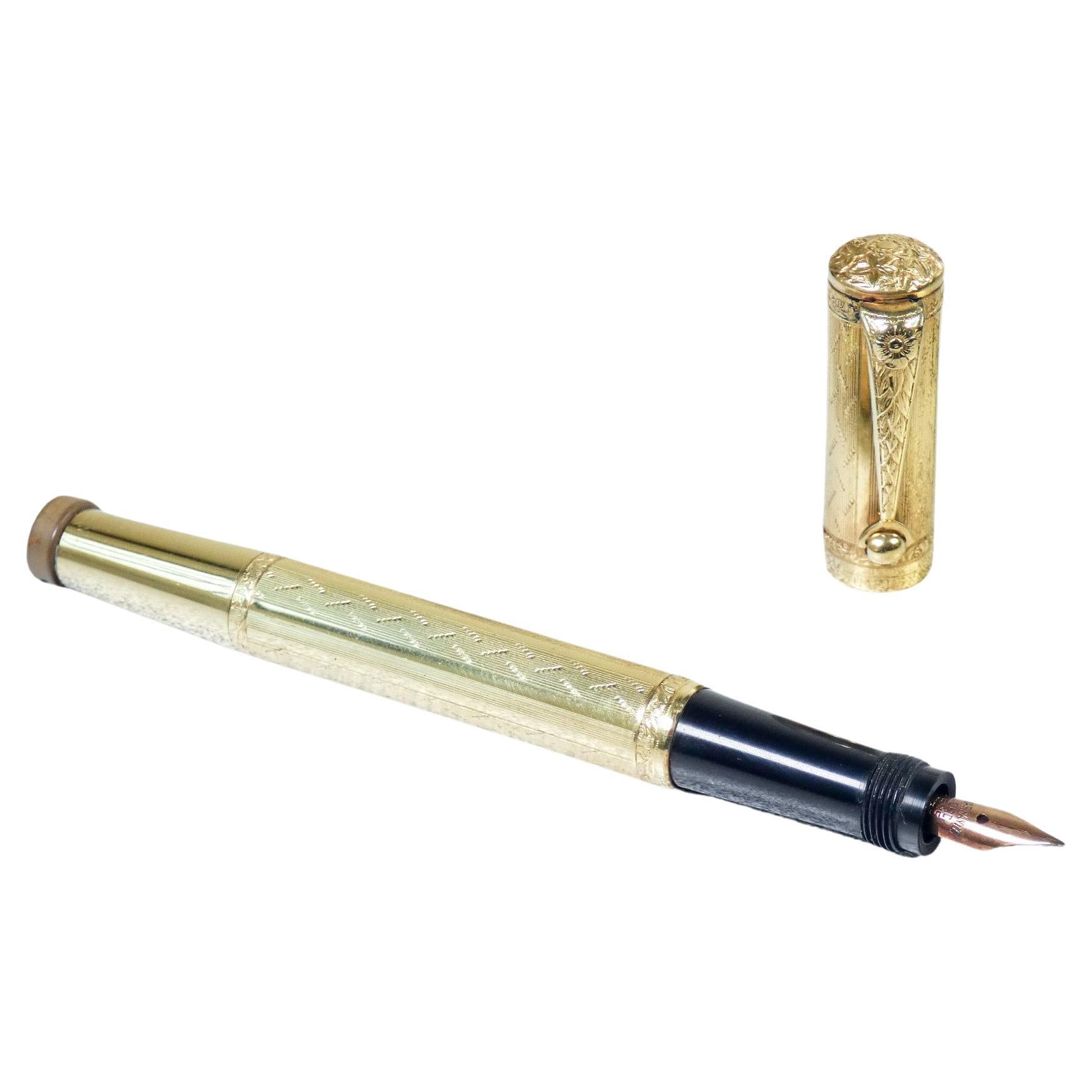 Safety fountain pen with retractable nib. SIMPLEX, gold laminated. 1920s at  1stDibs | 1920s pen