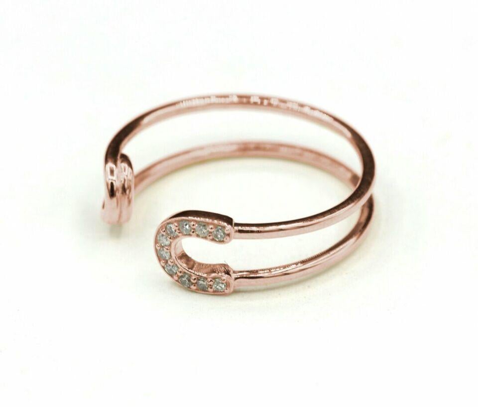 Safety Pin Shape Ring Band 14k Solid Gold Diamond Designer Ring Birthday Gift. In New Condition For Sale In Chicago, IL
