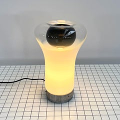 Lampada da tavolo Saffo di Angelo Mangiarotti per Artemide, anni '70