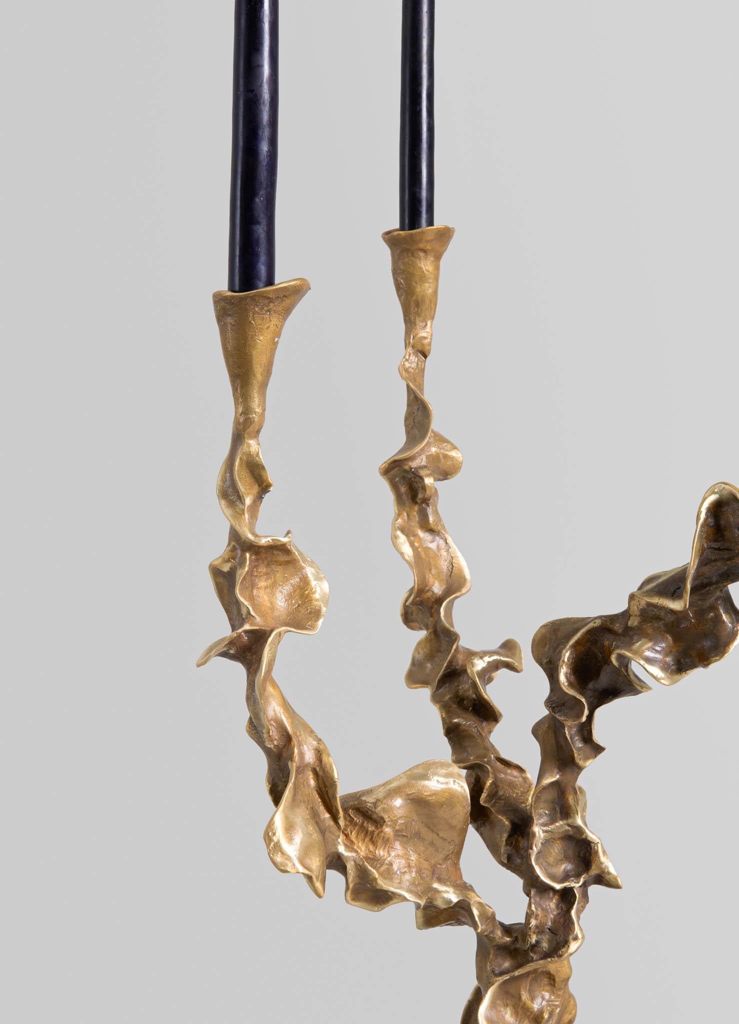 XXI secolo e contemporaneo Candelabro Zafferano in ottone, Viya di Vikram Goyal in vendita