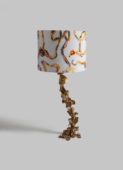 Lampe de table Saffron Large en laiton, Viya by Vikram Goyal