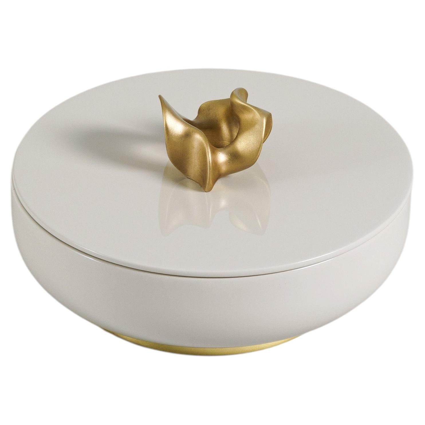 Saffron Trinket Box Ecru in Lacquer Wood & Brass, Viya By Vikram Goyal For Sale