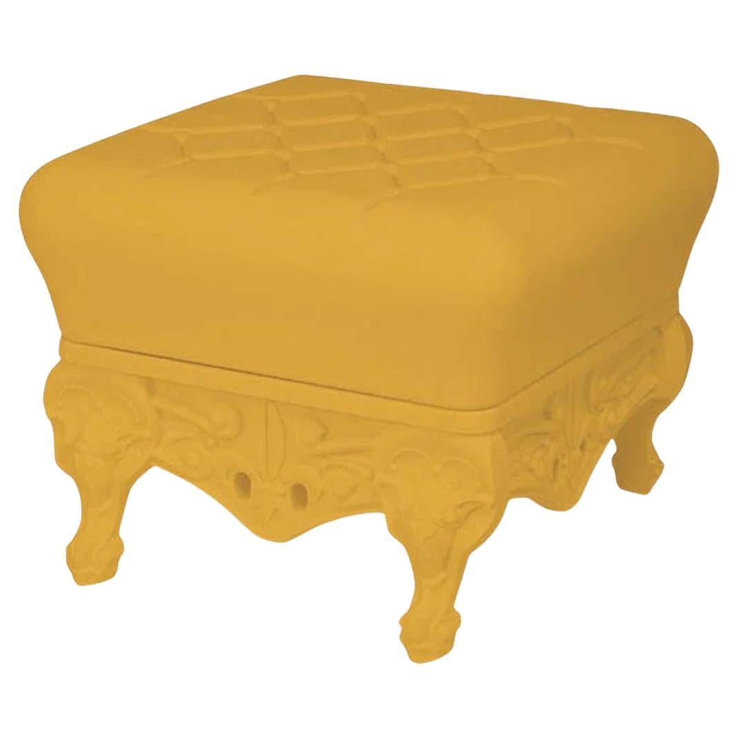 Pouf Prince d'amour jaune saffron de Moro, Pigatti