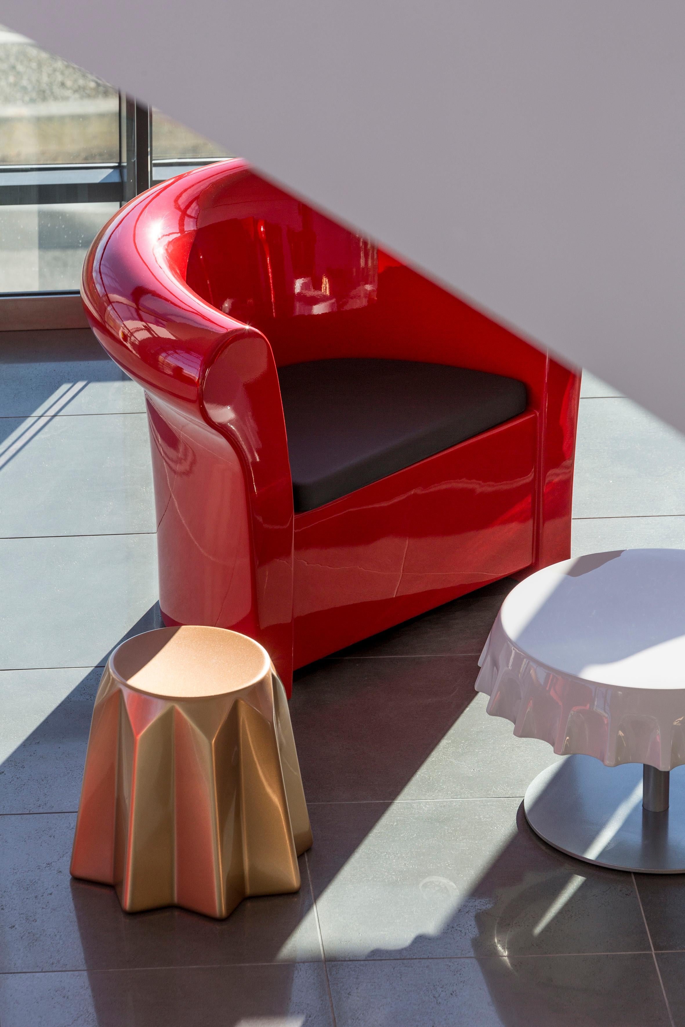 Autre Tabouret Pandoro jaune safran par Gianni Arnaudo en vente