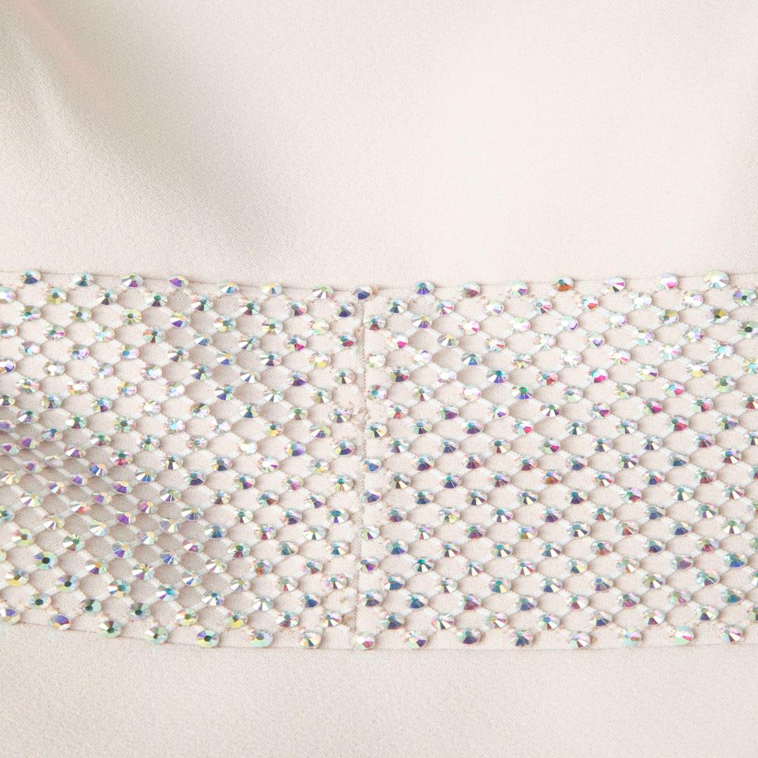 Safiyaa Robe ornée de cristaux écrus, taille S Bon état - En vente à London, GB