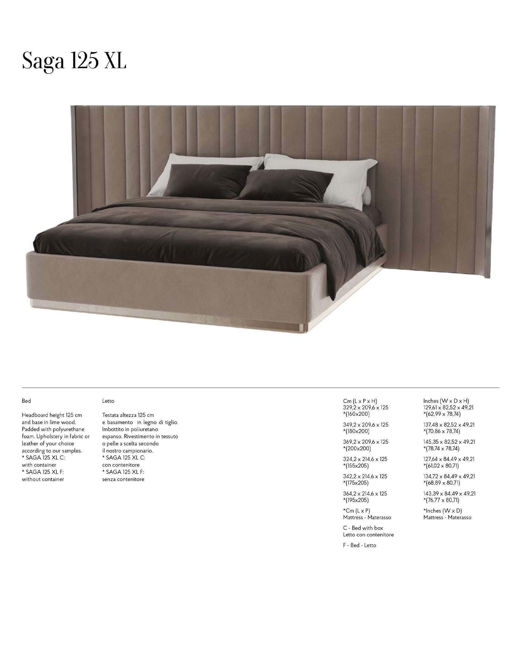 Saga 125 Italian Curved Bed Upholstered in Velvet Fabric For Sale 5
