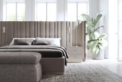 Saga 140 XL Italian Curved Bed in Nabuck Leather