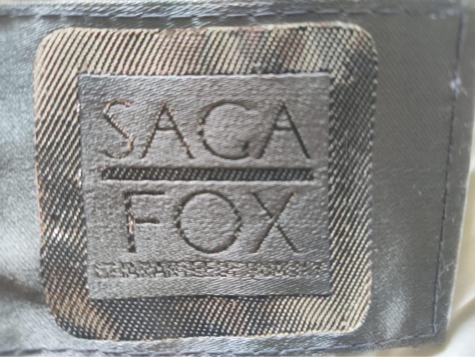 Saga fox Norwegian fox fur vest size M 10 In New Condition In Montreal, Quebec