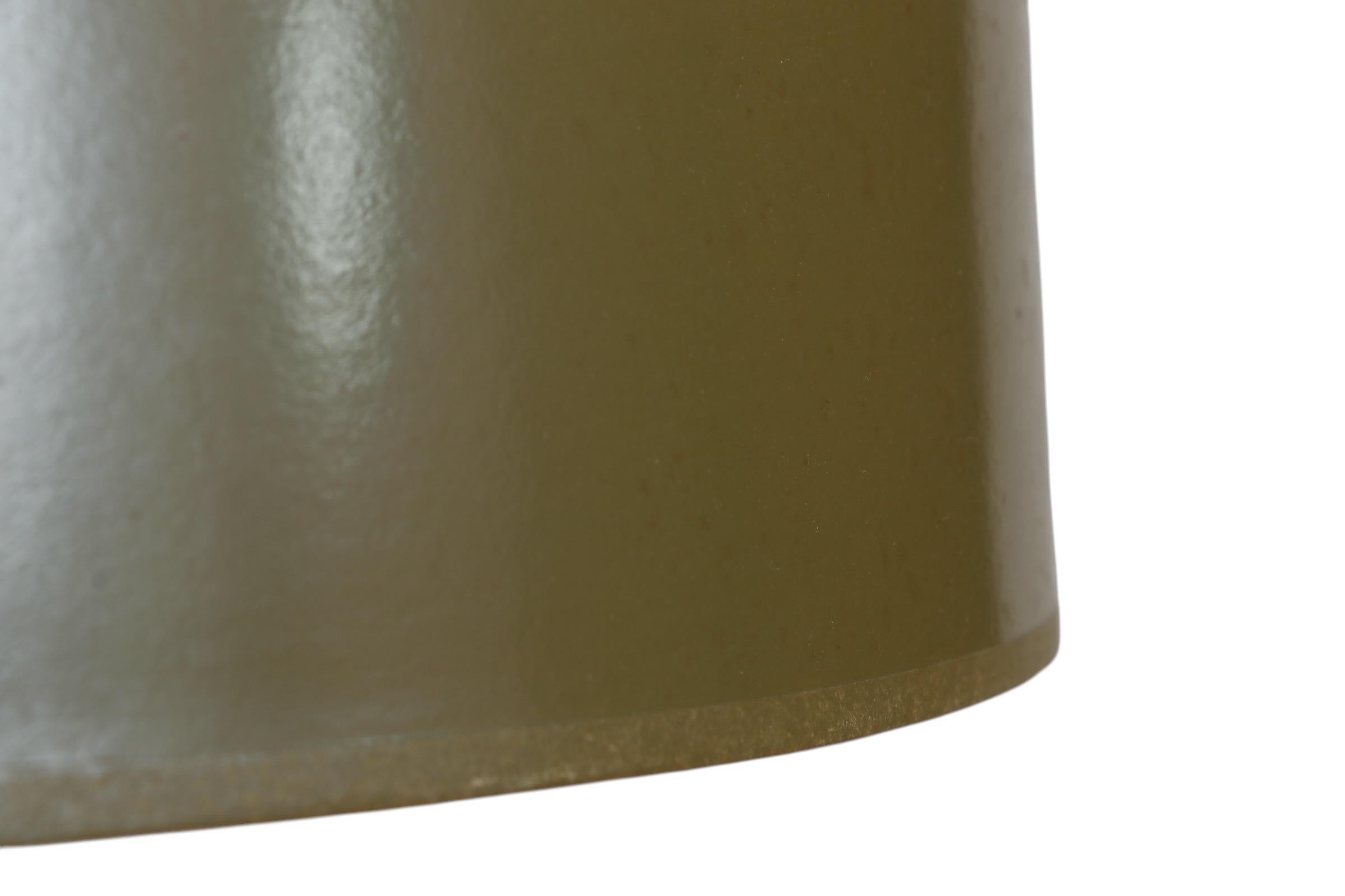 Lampe à poser Empire française en vert Sage Bon état - En vente à Bradenton, FL