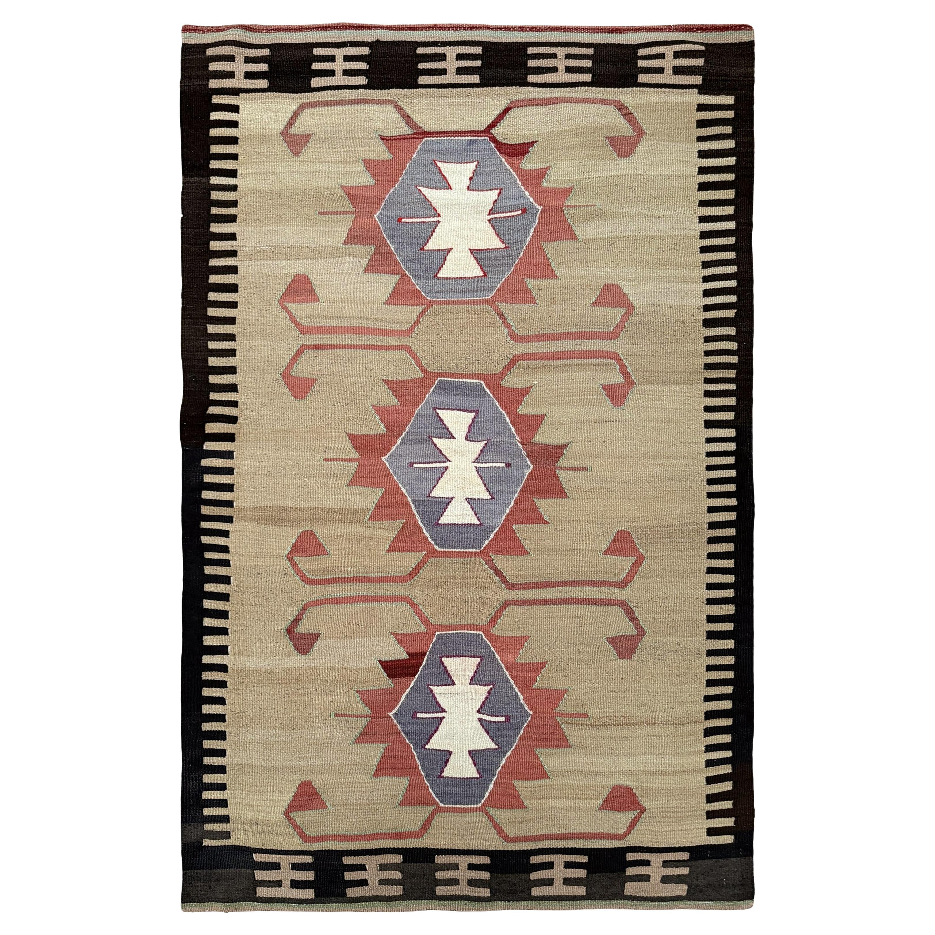 Greene 
Greene Rosso Mut Kilim - Tappeto tribale turco a trama piatta in stile Navajo (3
x5
) in vendita