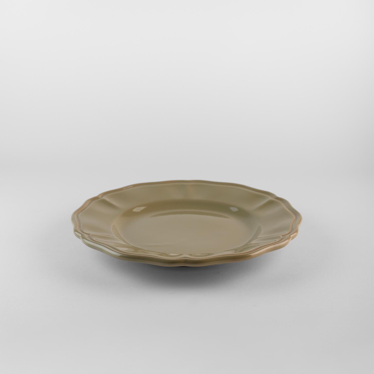 Platos hondos verde salvia: Sopa, soporte, plato auxiliar para 4. Hecho a mano en Italia 2024 en Nuevo estado para la venta en San Miniato PI, IT