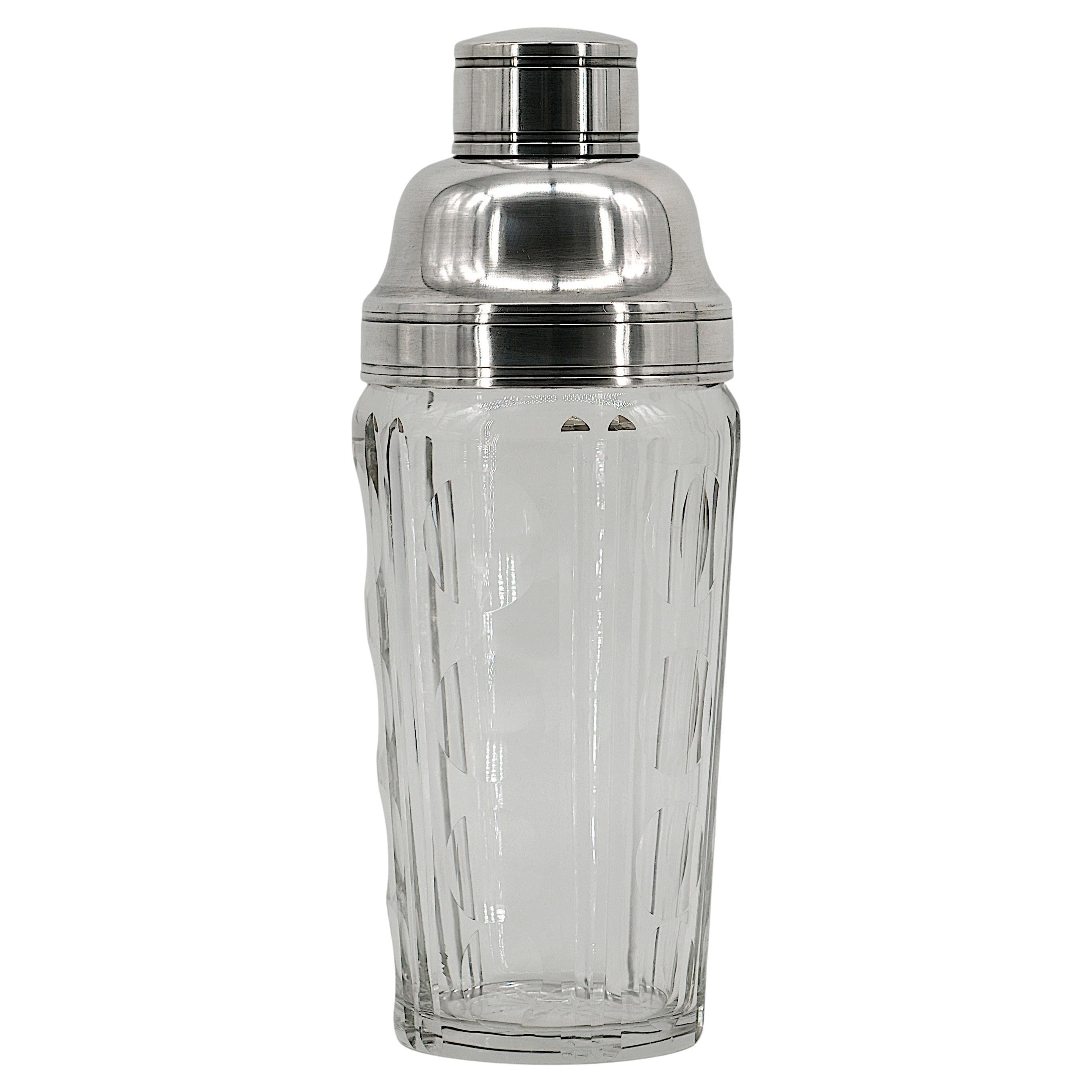 SAGLIER Freres & BACCARAT Coctelera Art Decó de plata y cristal, 1920