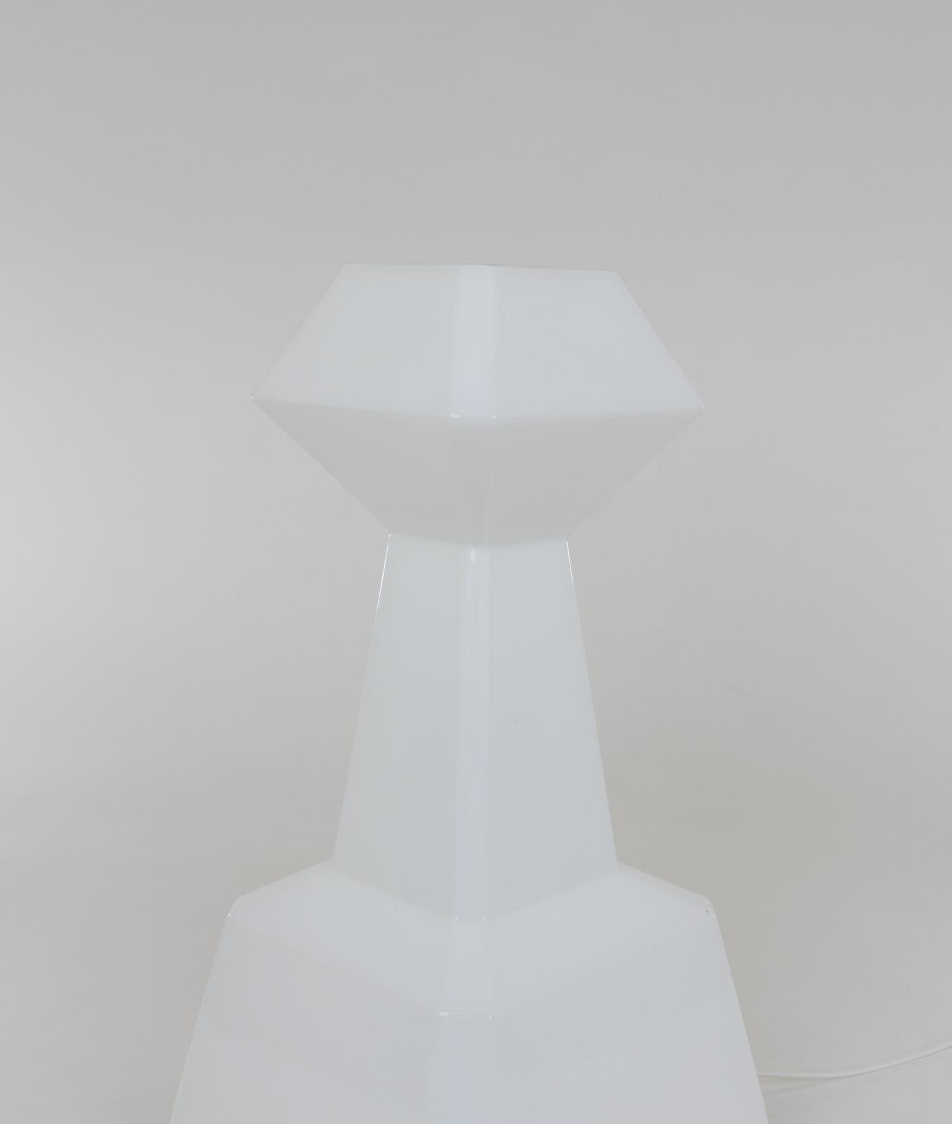 Fin du 20e siècle Lampe de table Sagoma par Toni Zuccheri pour VeArt, 1970 en vente