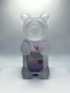 Botox Gummy bear , street art, pop art, résine, contemporain, sculpture