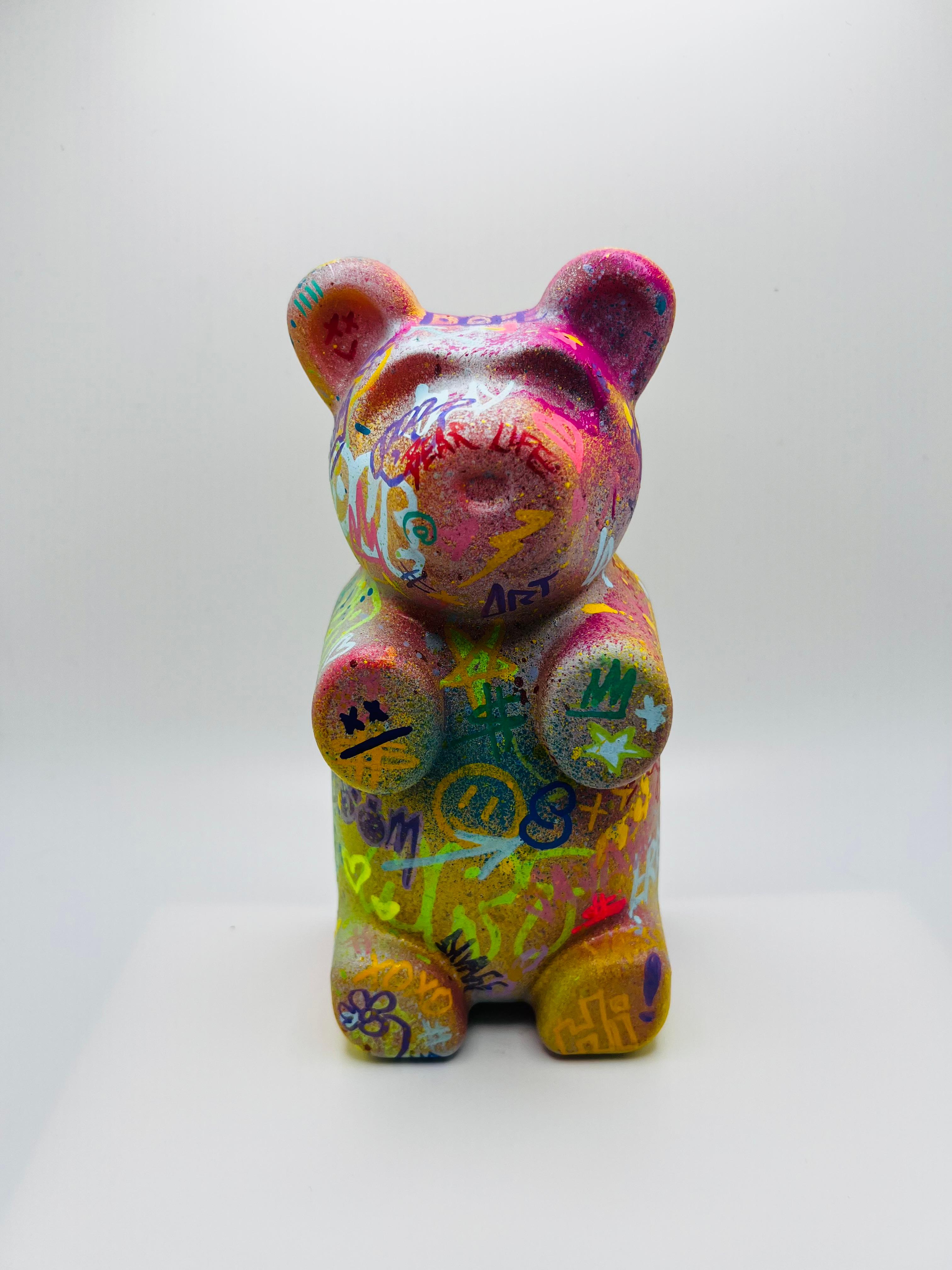 Graffiti Gummy bear 1, street art, pop art, colorful, contemporary, sculpture - Sculpture by Sahara Novotny