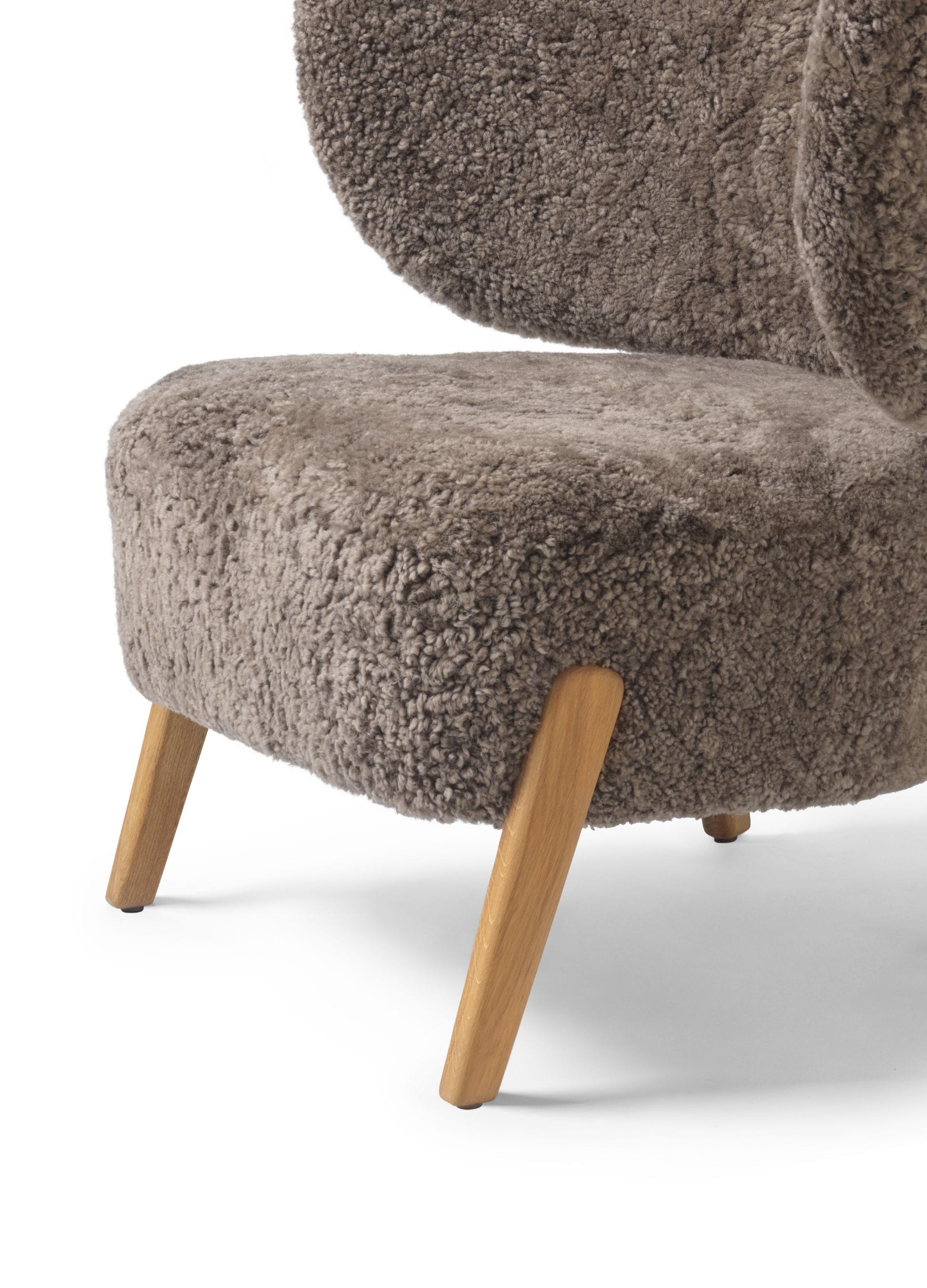Other Sahara Sheepskin Tmbo Lounge Chair by Mazo Design For Sale
