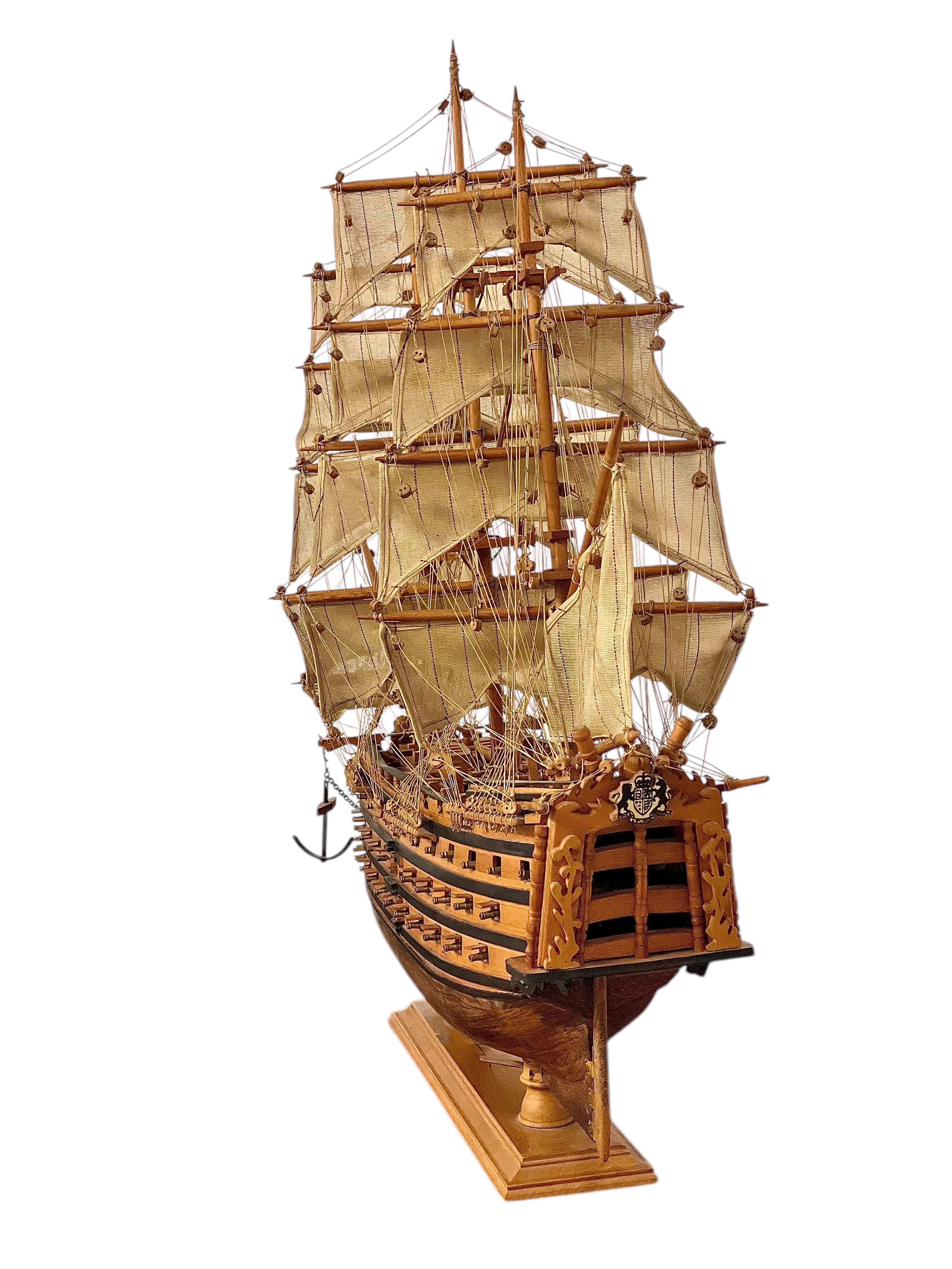 20ième siècle Modèle de bateau à voile de la victoire du HMS, 1805 en vente