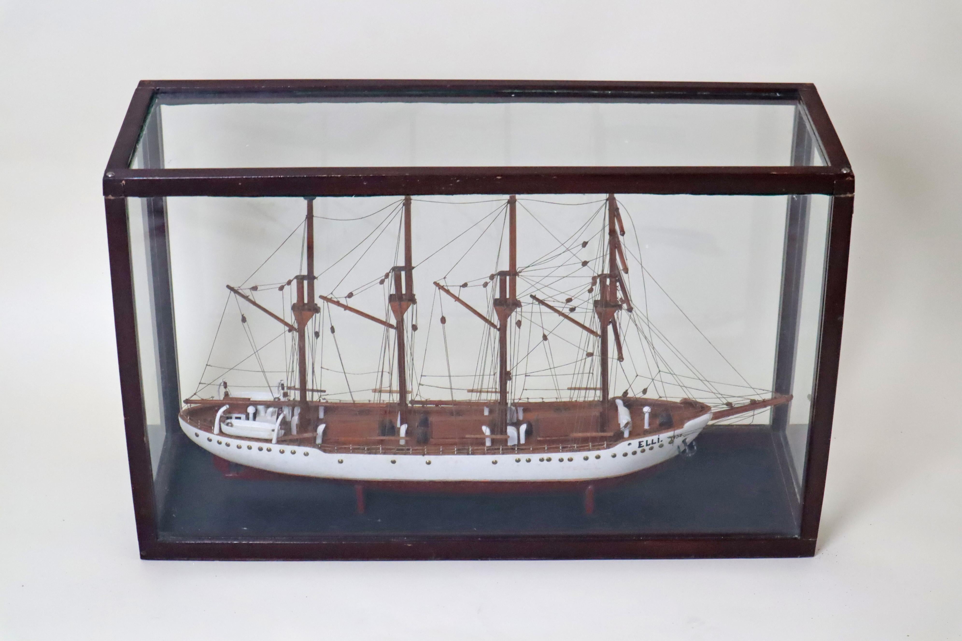 Sailing Training Ship Full-Rigged Ship Elli in the Display Case 1958 Denmark For Sale 7