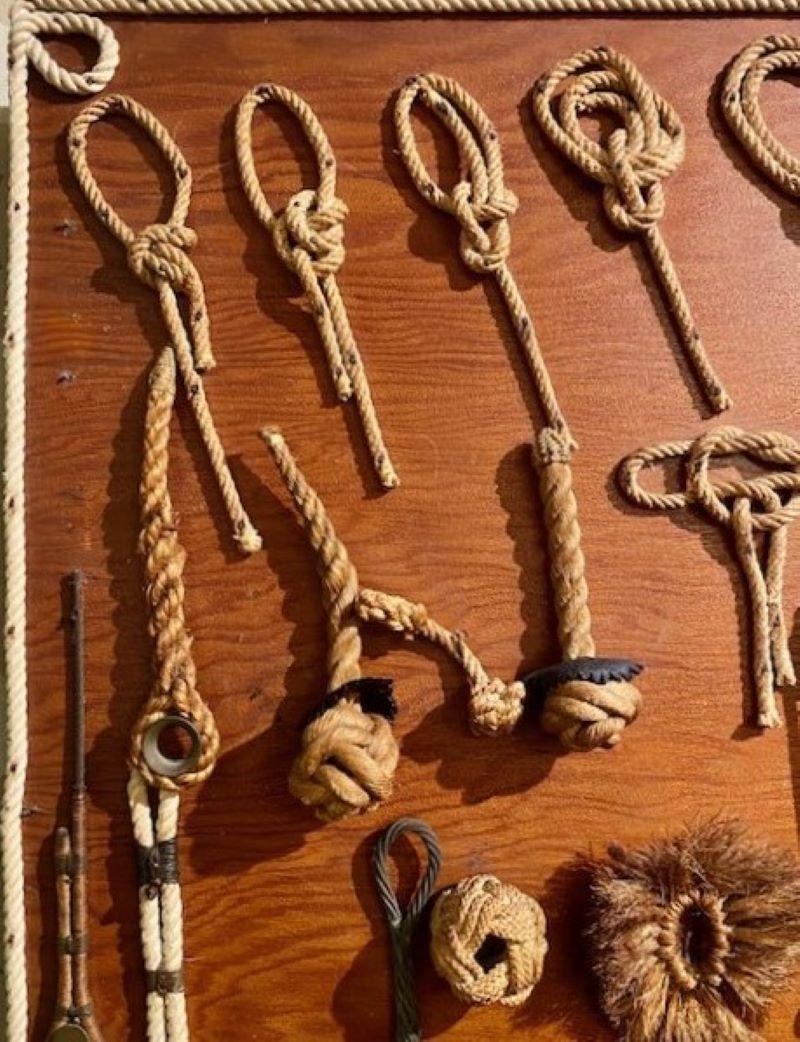 Tabla de nudos de arte popular marinero, hacia 1940 en Bueno estado para la venta en Nantucket, MA