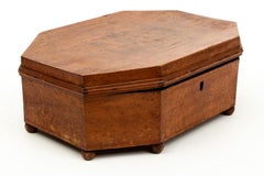 Sailor's Valentine in Mirrored Octagonal Box