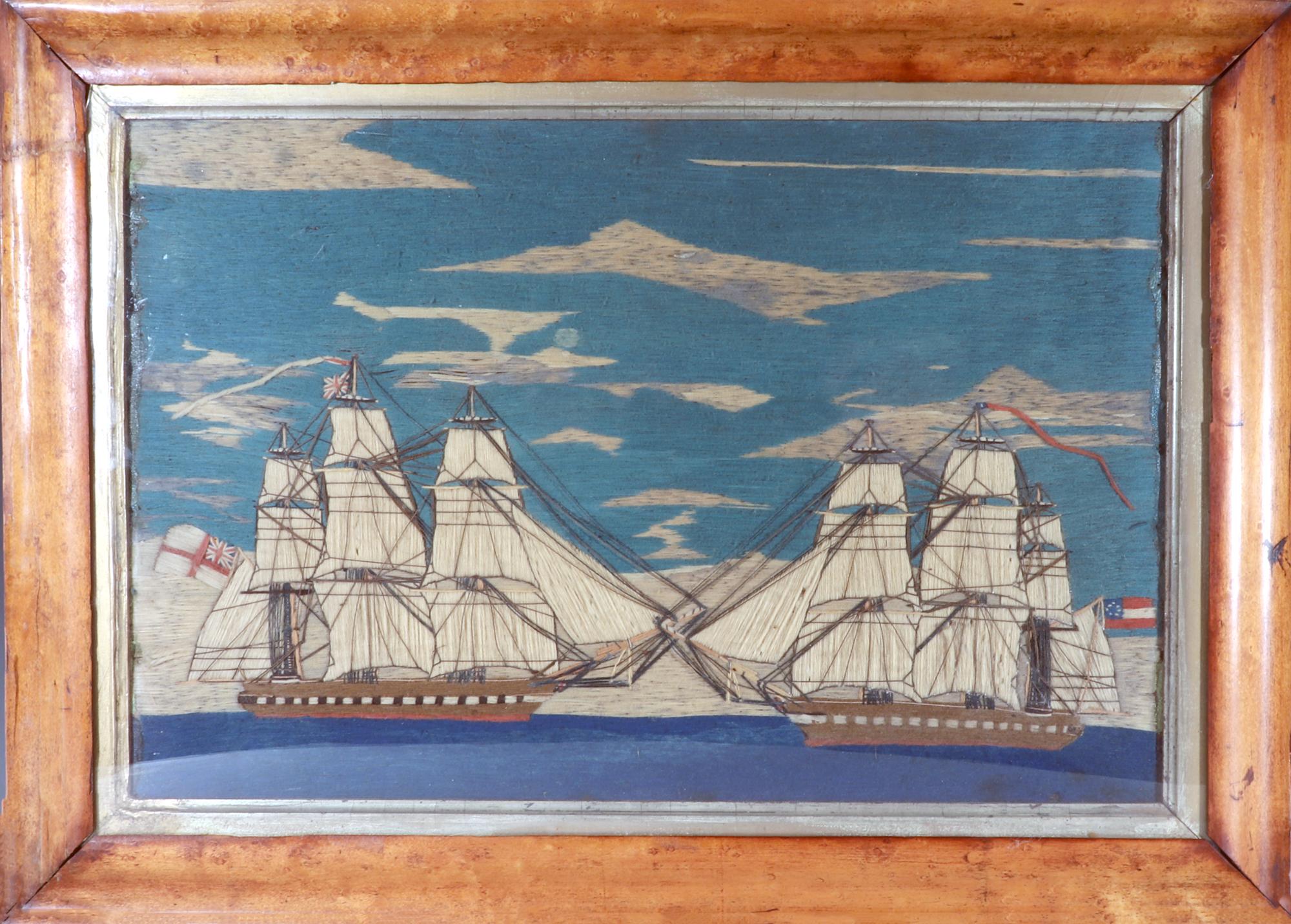 Laine de matelot d'un navire confédéré et britannique passant en haute mer,
Vers 1861

Ce petit ouvrage de laine de marin britannique représente deux navires à pleines voiles se croisant en haute mer. L'un des navires arbore le White Ensign et