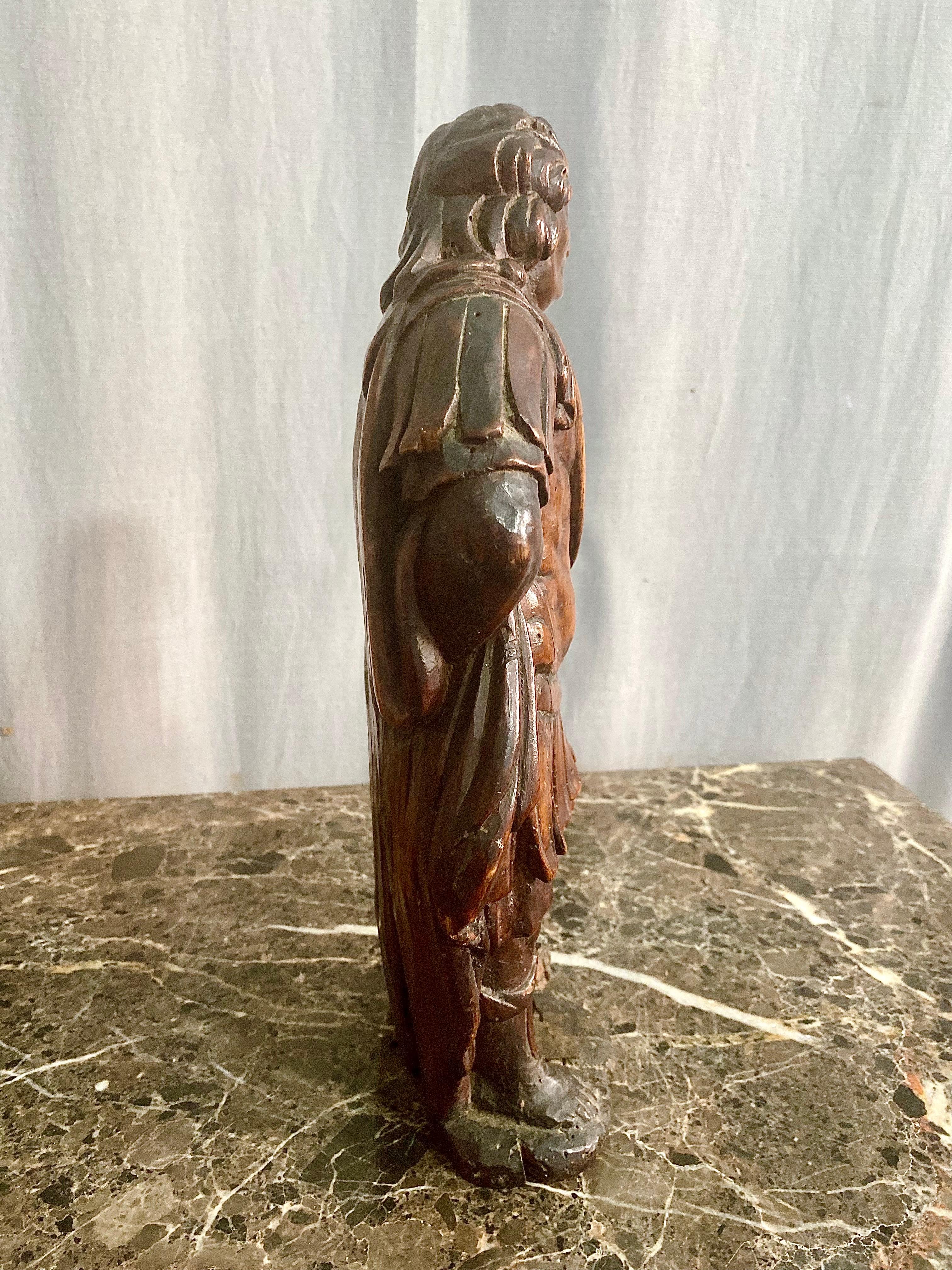 Francese Sant'Adrian - Scultura in legno intagliato di scuola francese del XVII secolo in vendita