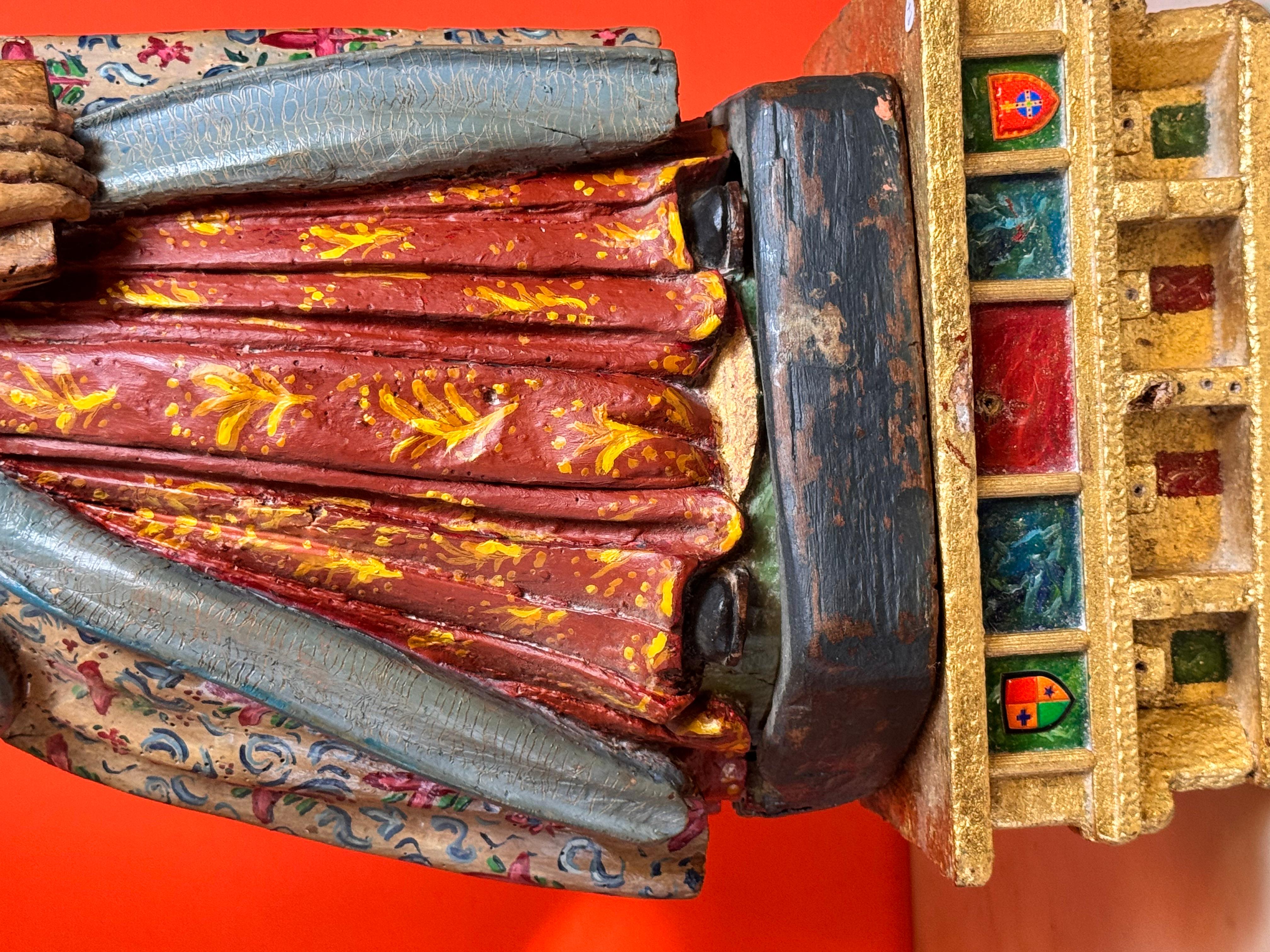 Saint Barbara in carved wood, Renaissance structure (16th-17th century) with lat For Sale 3