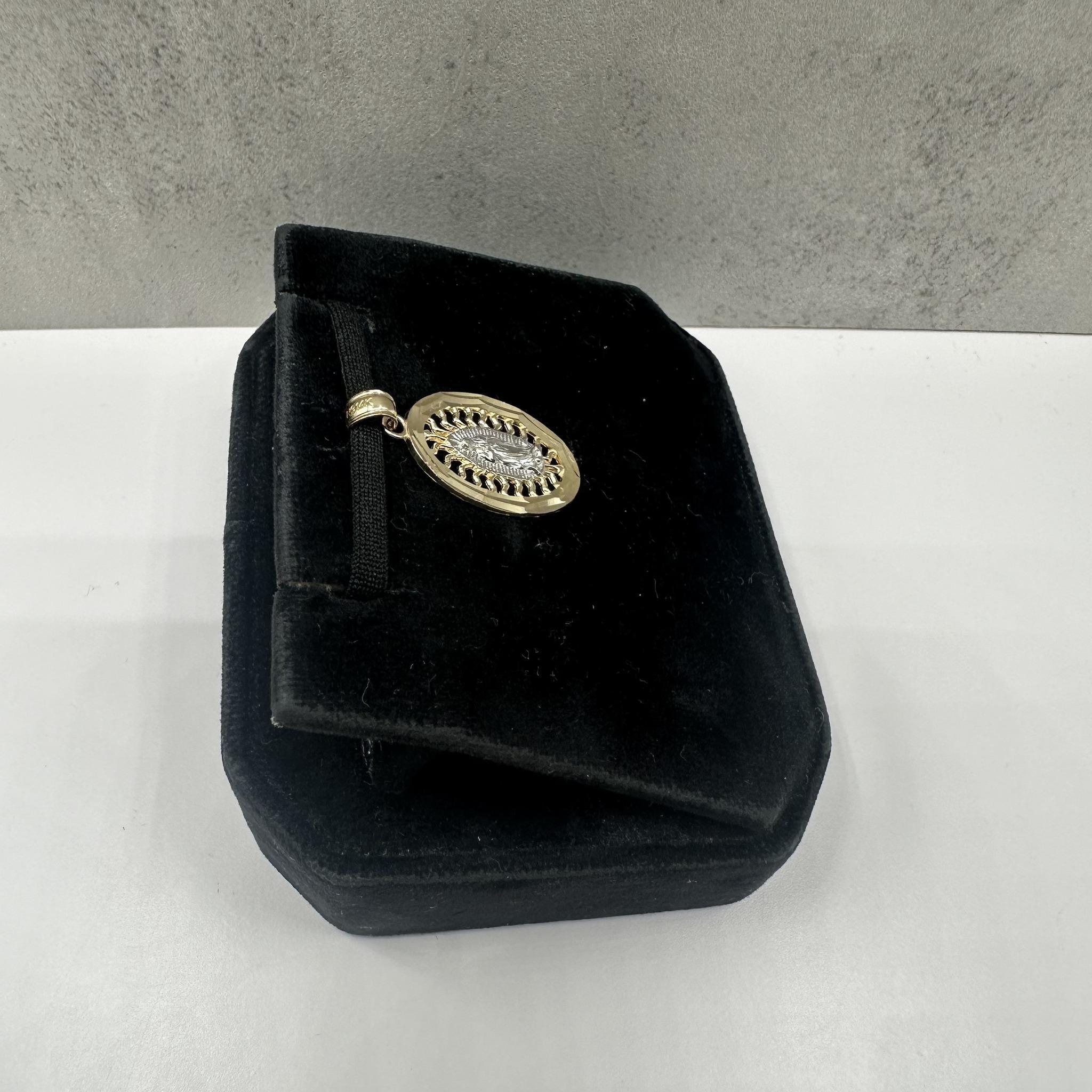 Pendentif Saint Christophe en or jaune 14kt - 2.04g, Brushed Back, New en vente 3