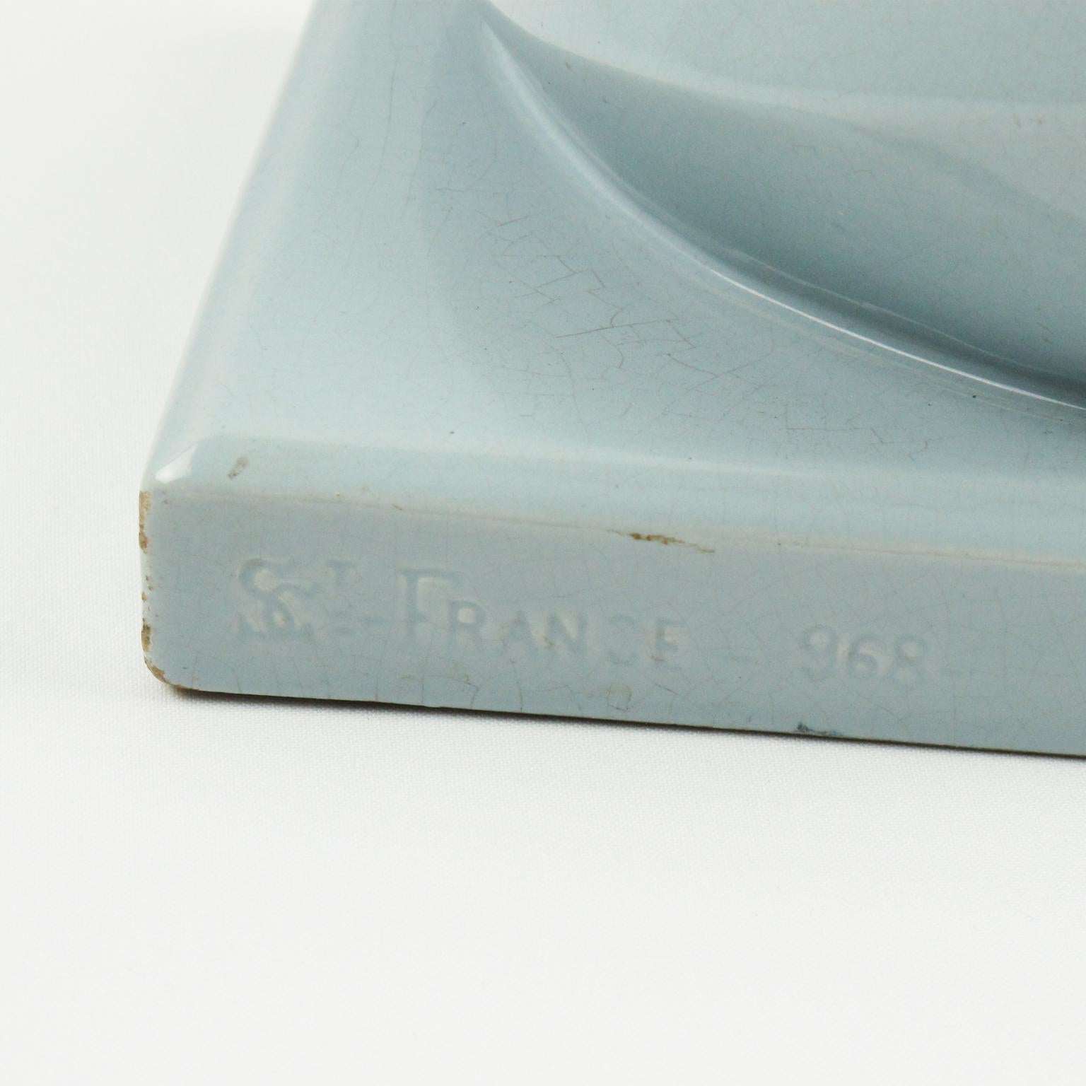 Sculpture de sceau en céramique craquelée bleue cubiste de Saint-Clément France, Art déco en vente 1