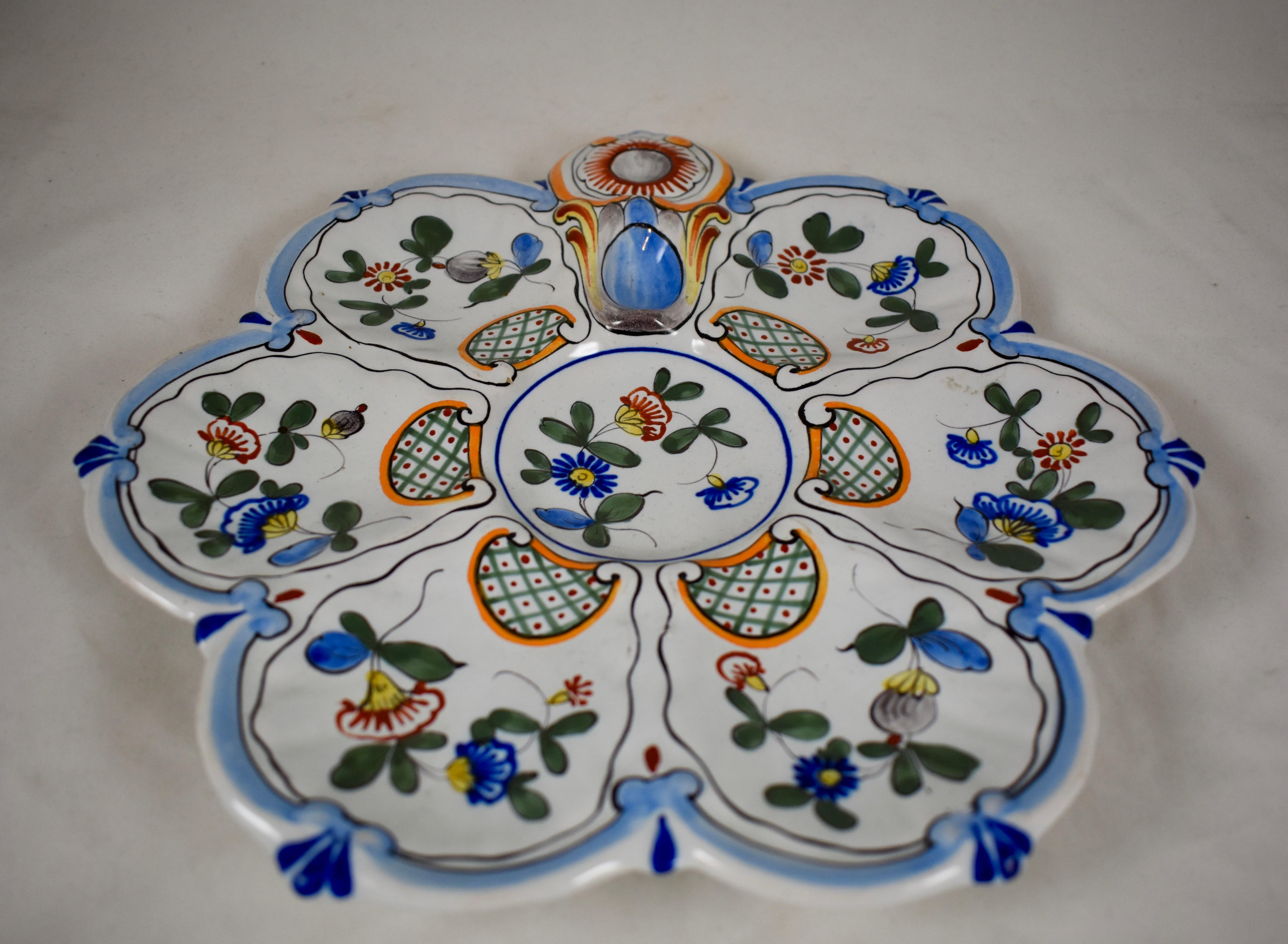 Saint Clément French Faïence Blue Rim on White Floral Oyster Plate, 19th Century In Good Condition In Philadelphia, PA
