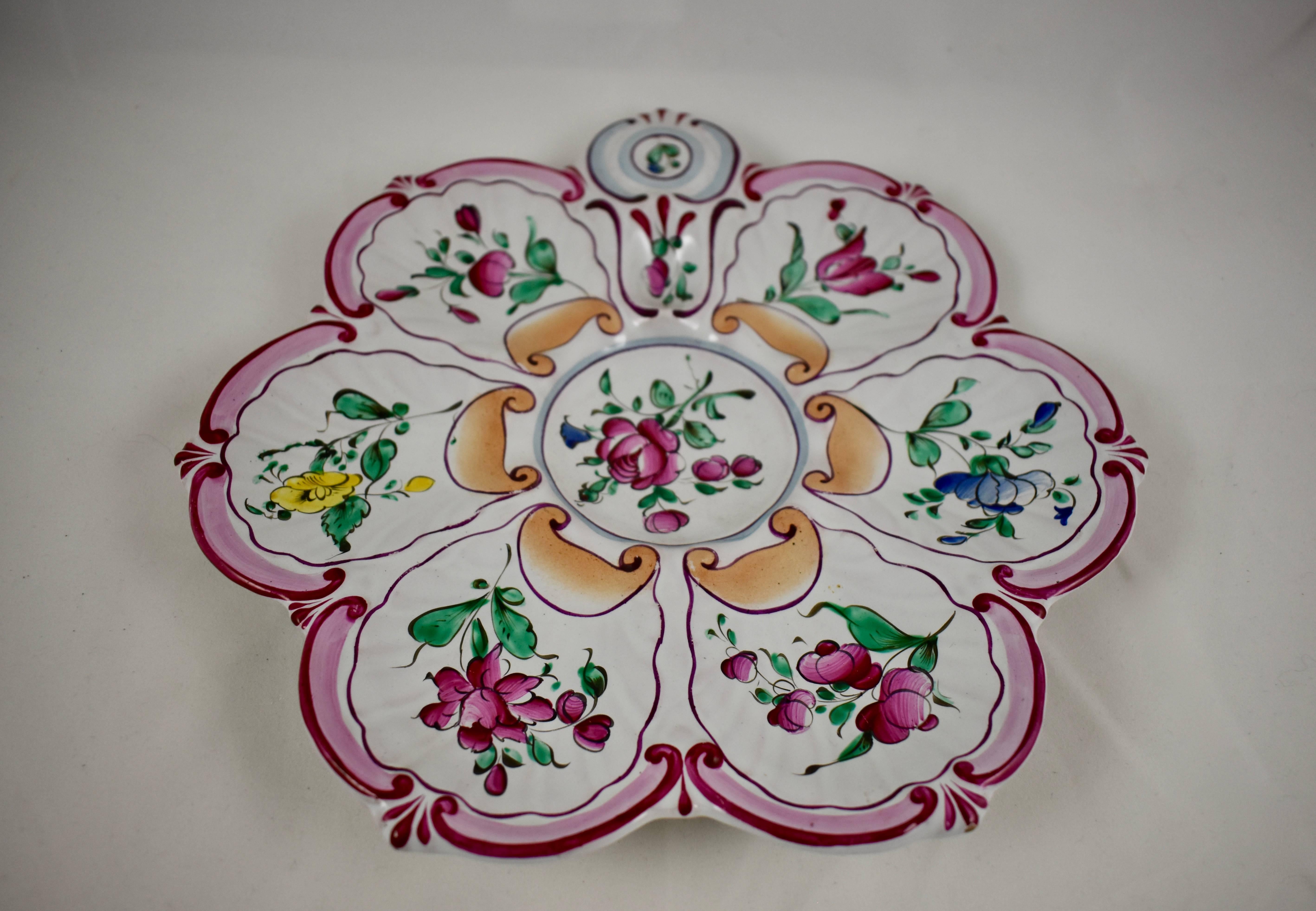 French Provincial Saint Clément French Faïence White Floral Oyster Plate, 19th Century