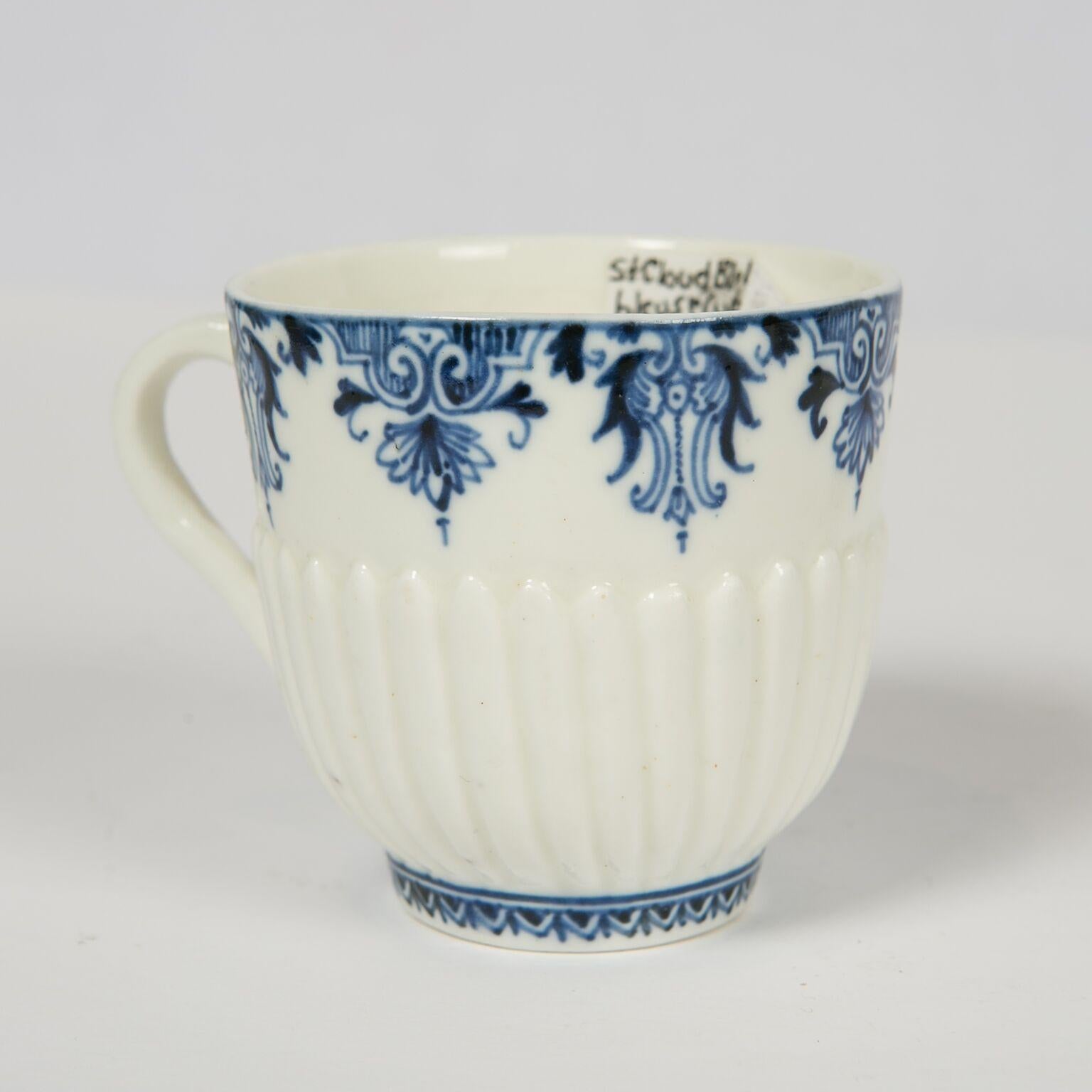 Saint-Cloud Blue and White Soft-Paste Porcelain Cup & Saucer France 18th Century In Excellent Condition In Katonah, NY