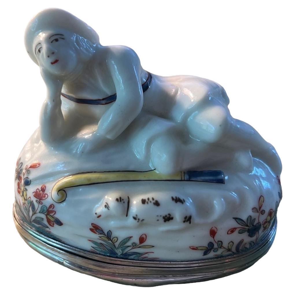 Saint-Cloud snuff box in the form of a shepherd, circa 1735 For Sale