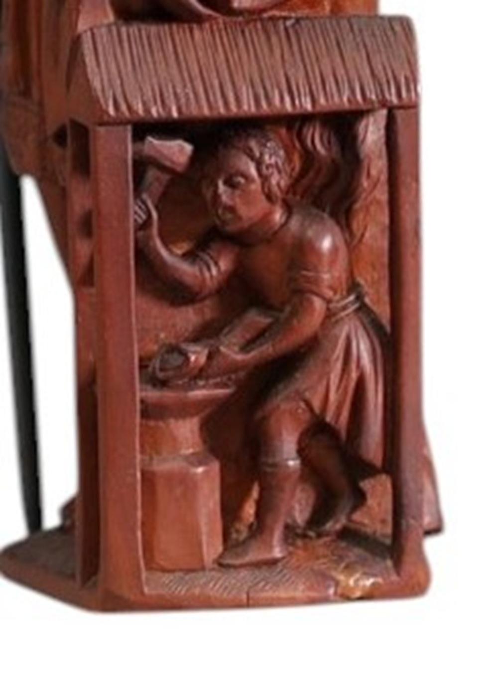 Sculpté à la main Saint Eloi, statue religieuse sculptée en buis, 19ème siècle en vente