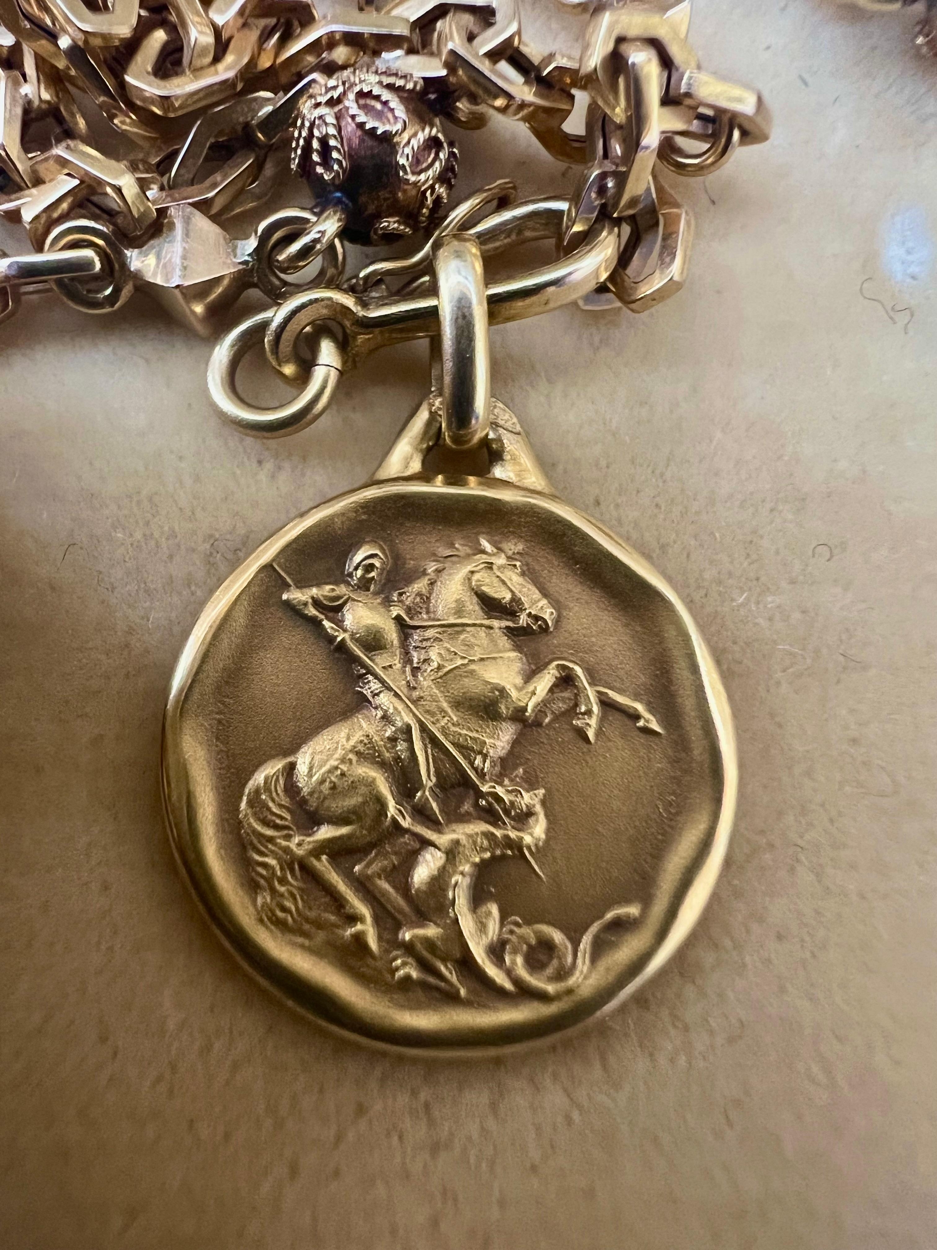 Saint George Pendant 18k Yellow Solid Gold Vintage France Religious Jewelry In Good Condition In Mārupe, LV