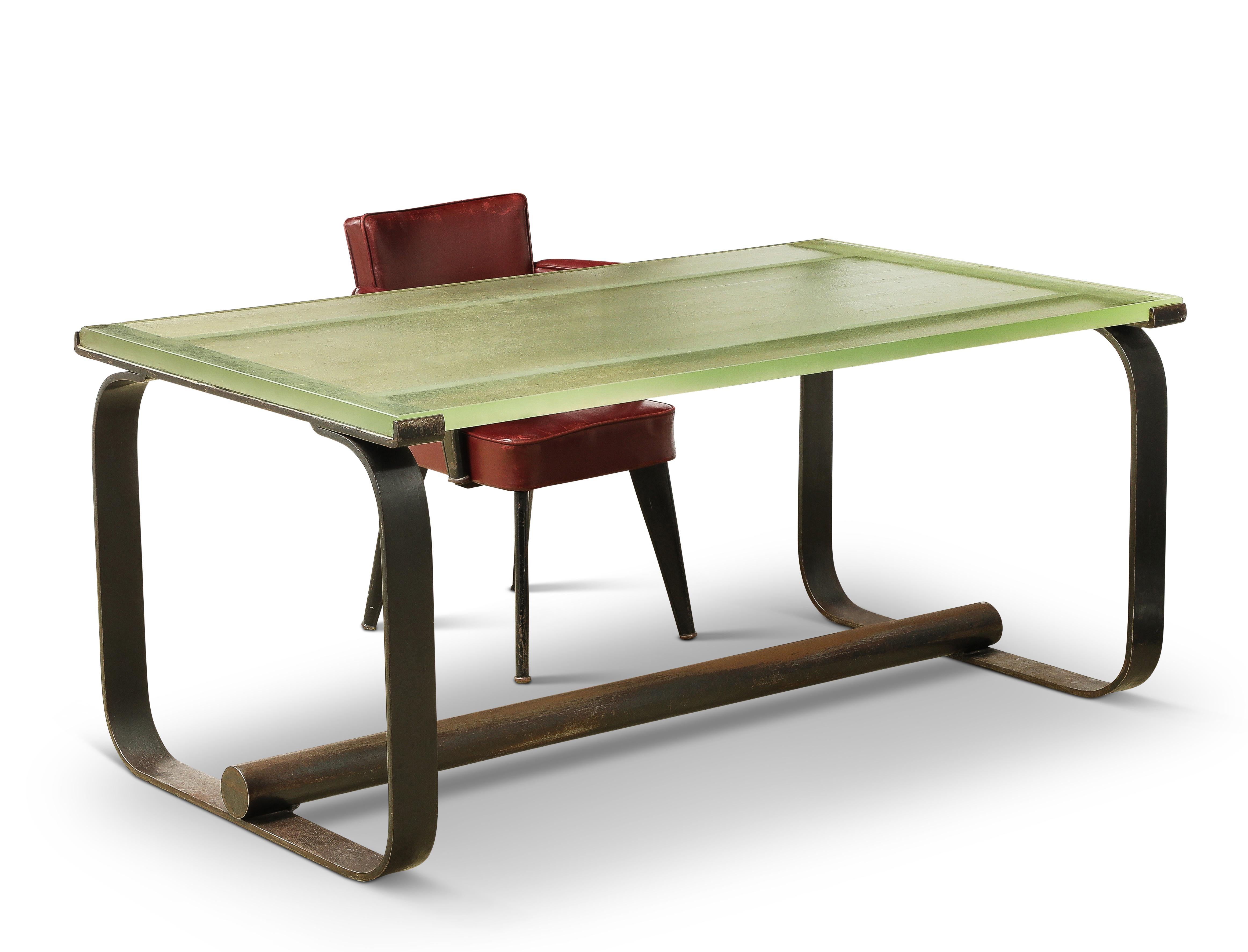 Table de salle à manger de Saint Gobain, France, années 1950 en vente 9