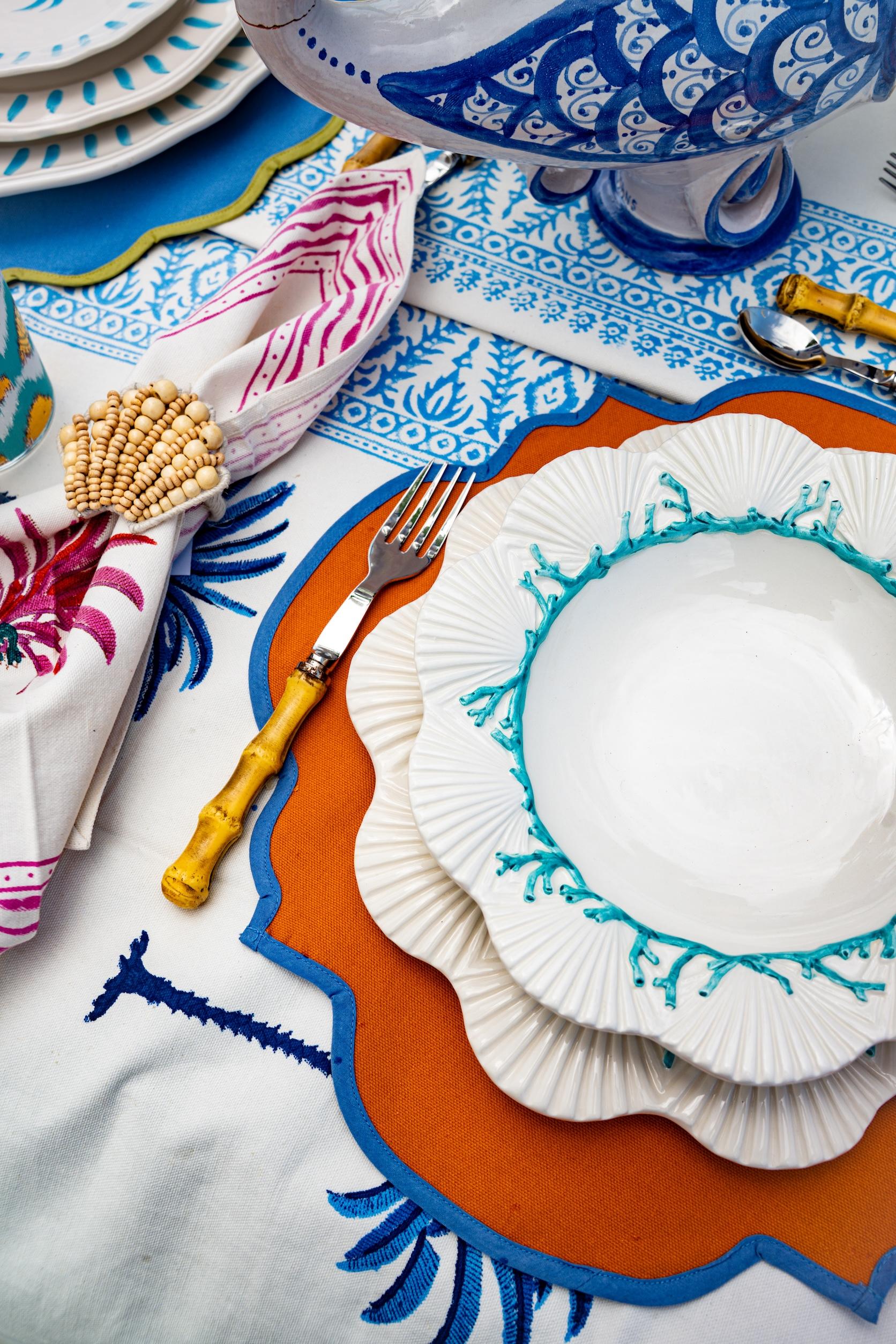 Contemporary Saint Jacques Hand-Painted Salad Plates - Set of 4 Made in Italy For Sale