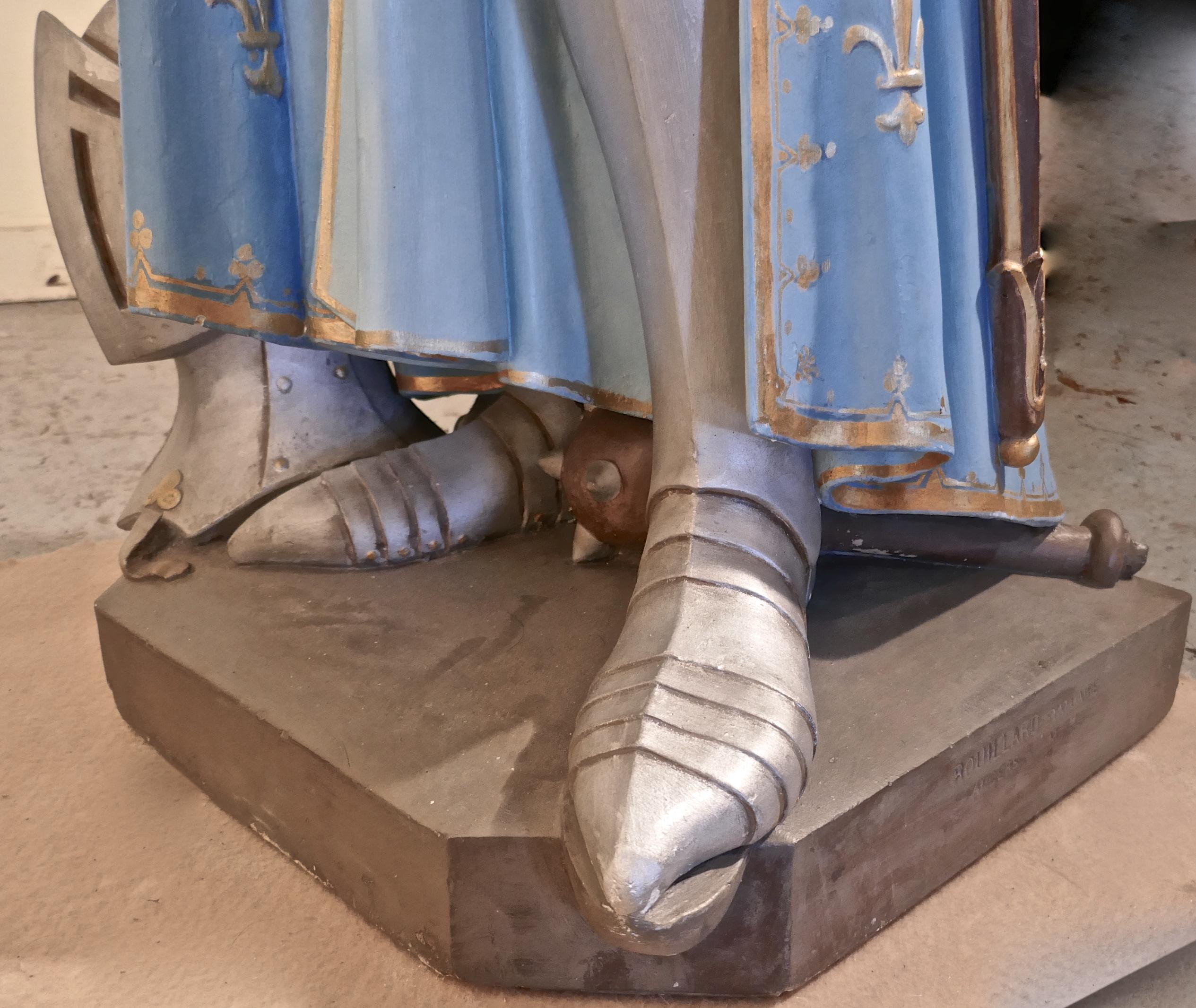 Statue de Sainte Jeanne d'Arc provenant d'une France, signée Rouillard Angers en vente 7