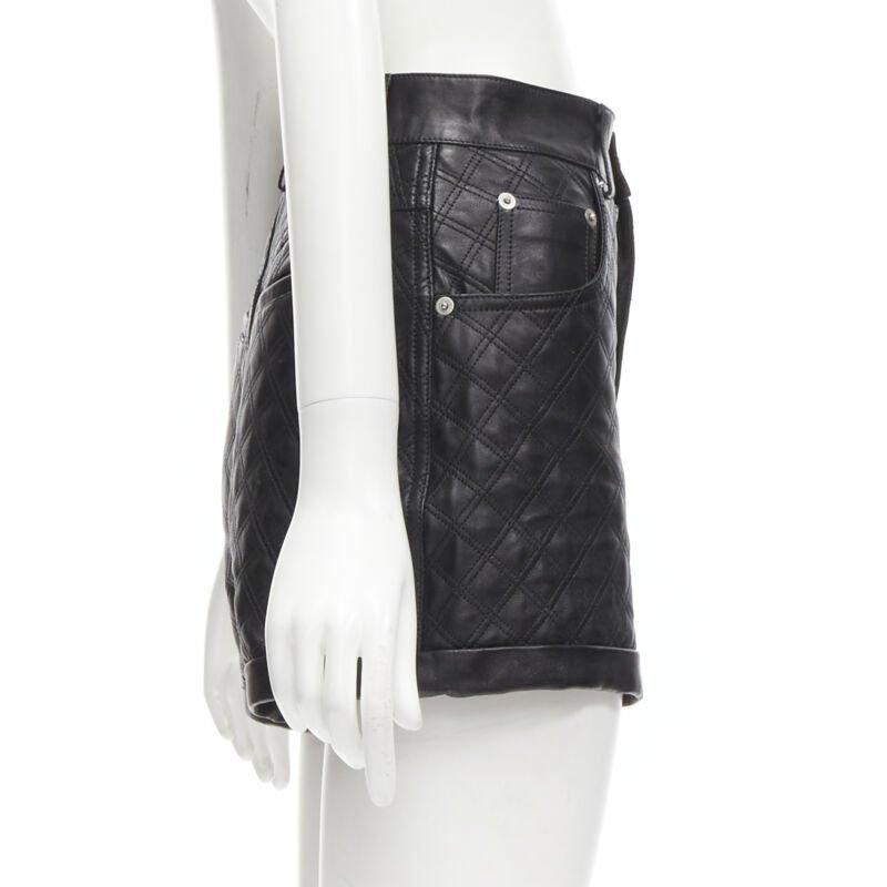 Women's SAINT LAURENT 100% lambskin leather black quilted high waisted shorts FR36 S For Sale