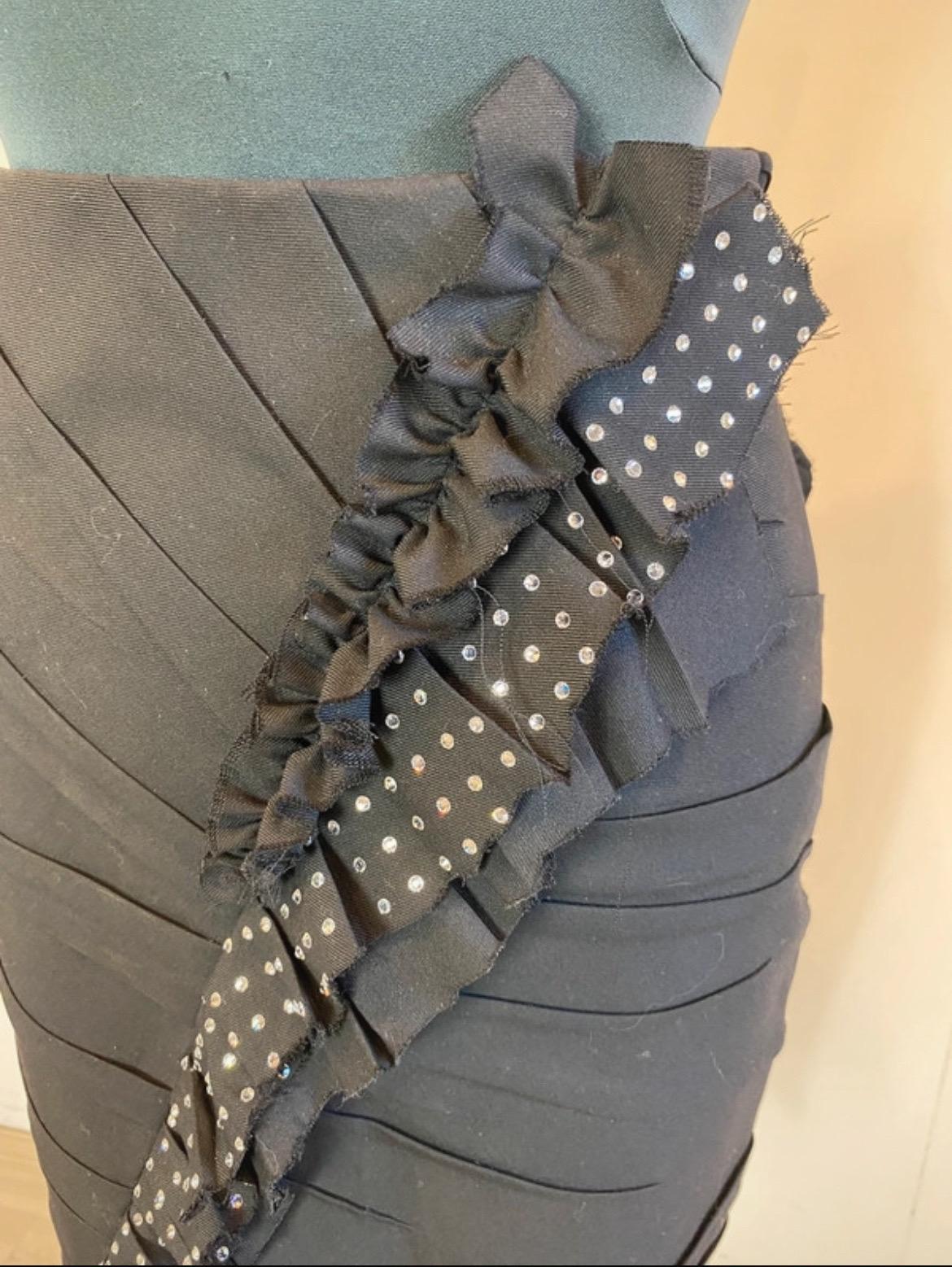 Saint Laurent 2017 asymmetrical skirt in black wool In Excellent Condition For Sale In Carnate, IT