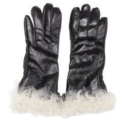 Guanto biker SAINT LAURENT 2017 in pelle di vitello verniciata nera foderata di shearling