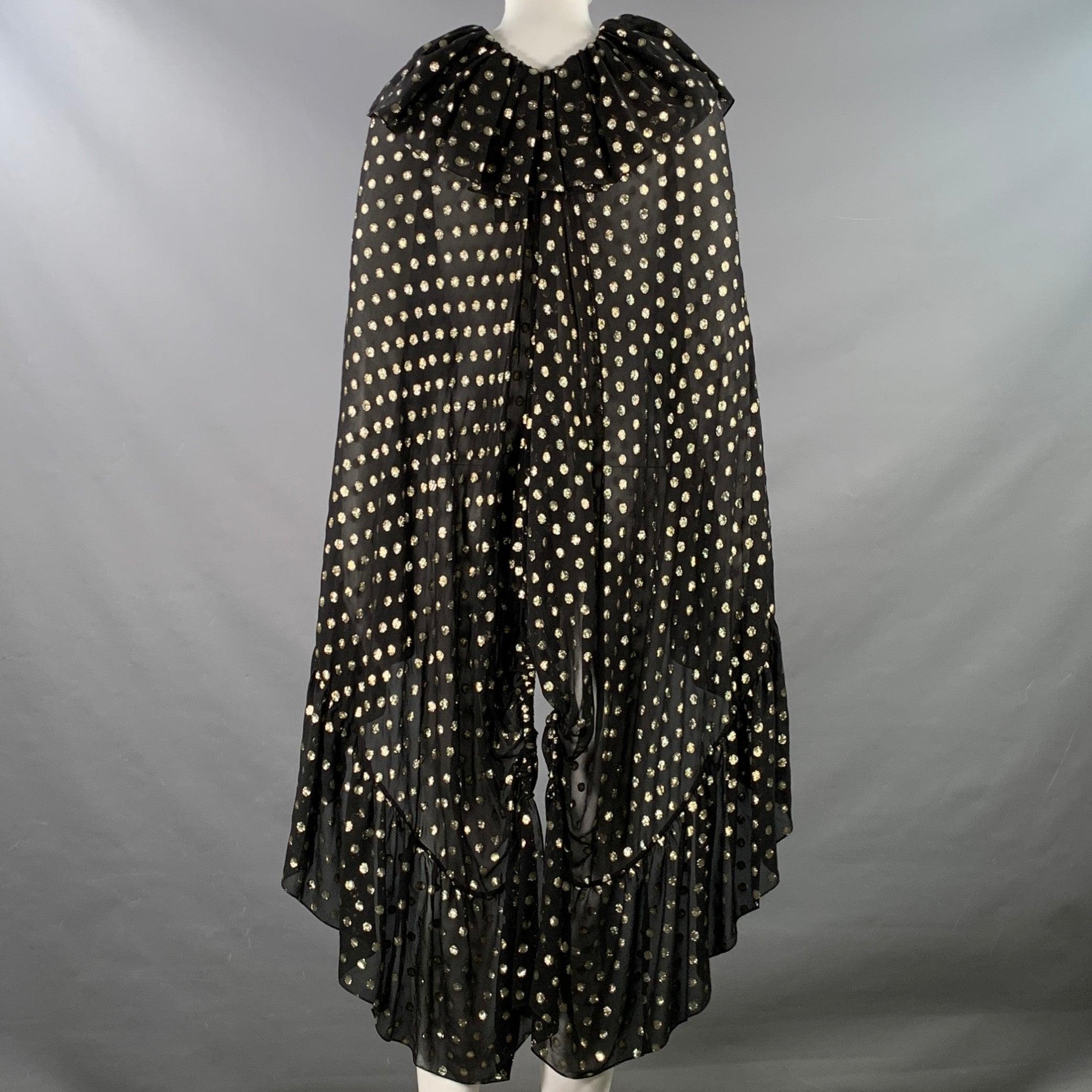 SAINT LAURENT 2018 Black Gold Dots Ruffled Metallic Chiffon Cape Dress Top Excellent état - En vente à San Francisco, CA