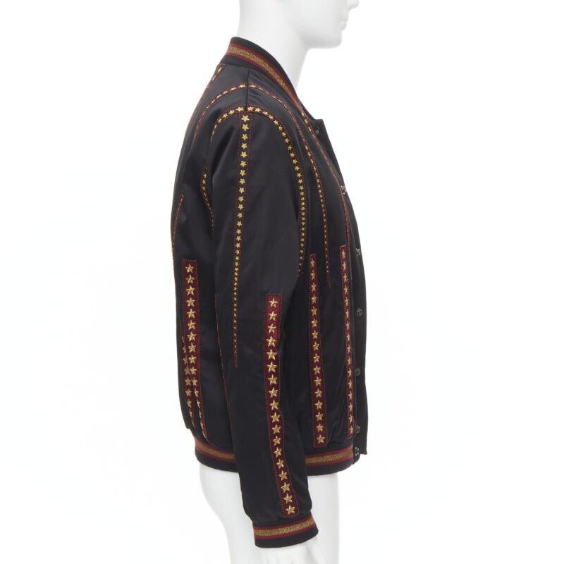 Uomo SAINT LAURENT 2018 Teddy, bomber in raso con stelle dorate, EU52 XL in vendita