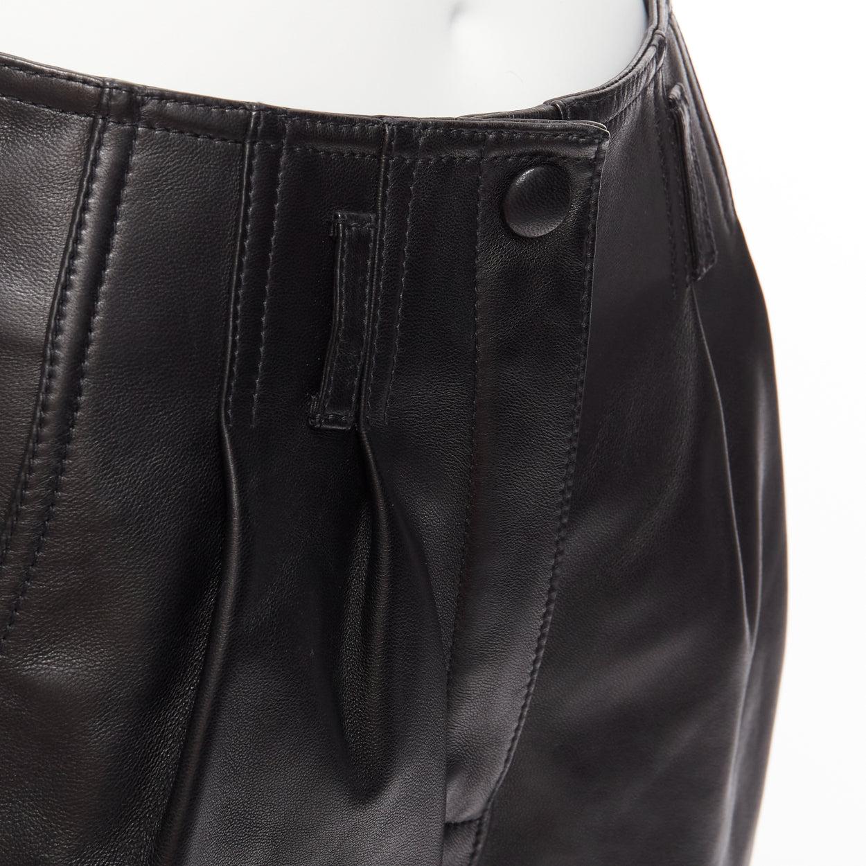 SAINT LAURENT 2020 black lambskin leather high waist pleated wide shorts FR34 XS
Reference: AAWC/A00877
Brand: Saint Laurent
Designer: Anthony Vaccarello
Collection: 2020
Material: Lambskin Leather
Color: Black
Pattern: Solid
Closure: Zip