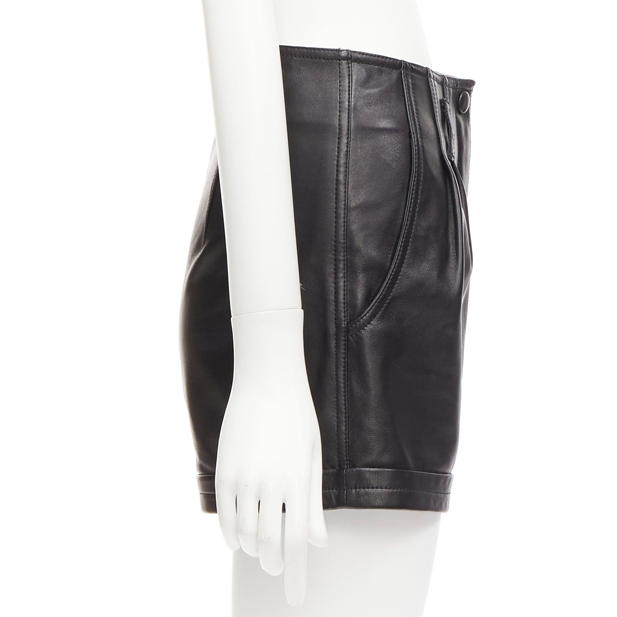 SAINT LAURENT 2020 Schwarze breite Shorts aus Lammfell und Leder mit hoher Taille und Falten FR34 XS im Angebot 1